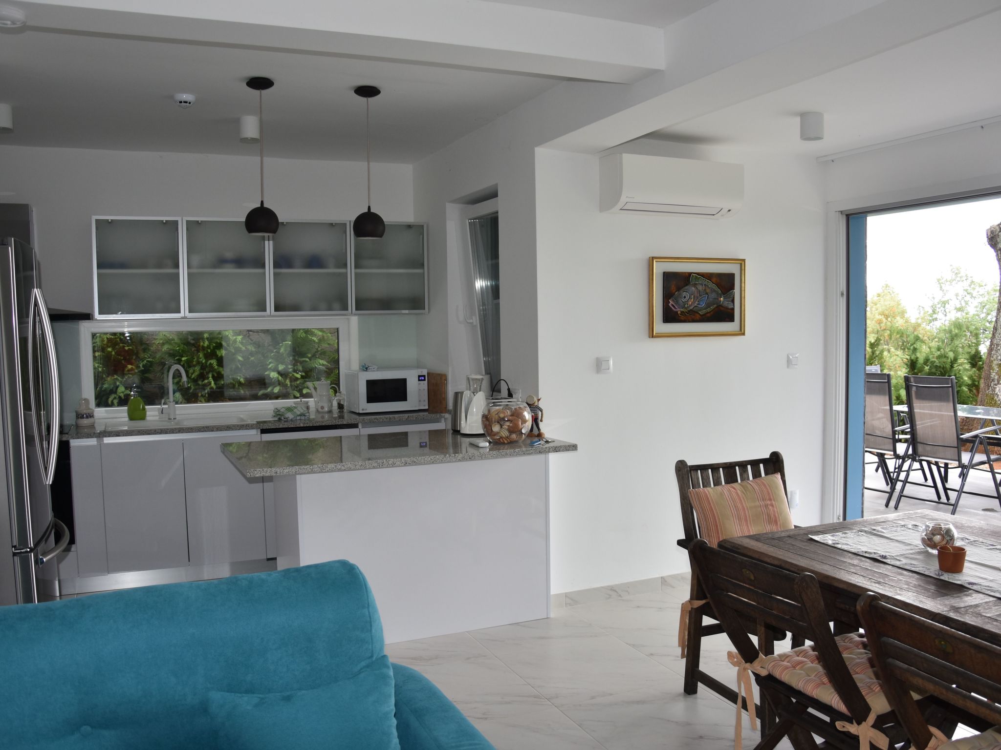 Ferienvilla mit Whirlpool-Drinnen