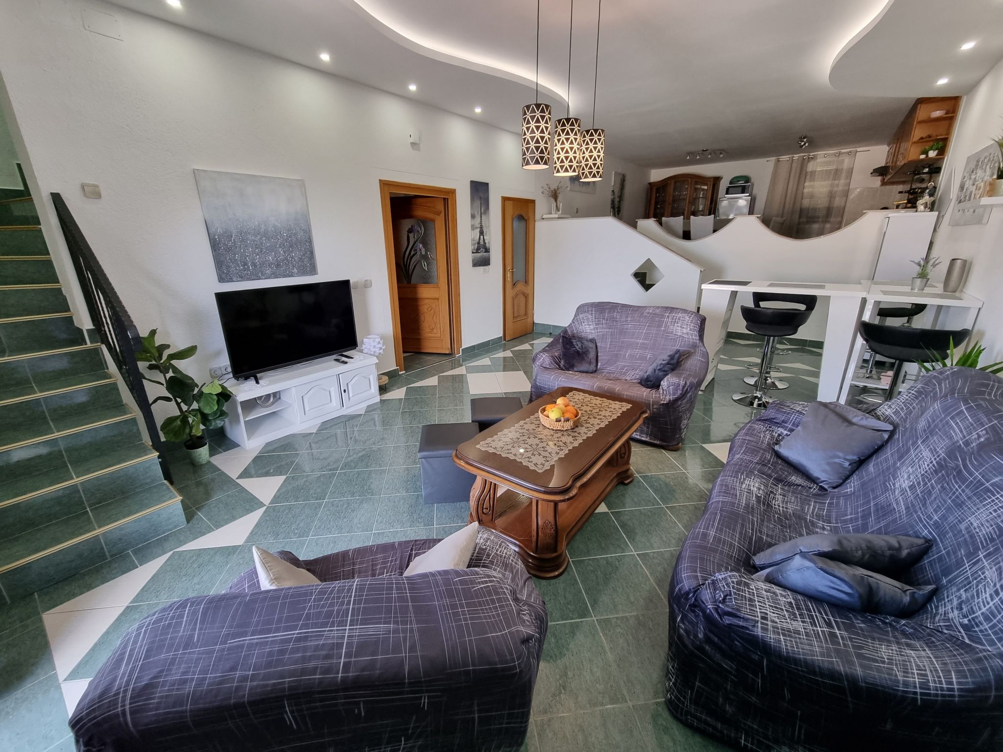 Mit privatem Pool und Sauna-Inside