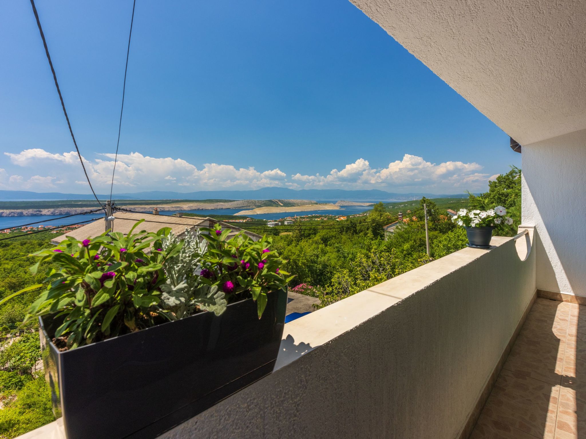 Mit privatem Pool und Sauna-Inside