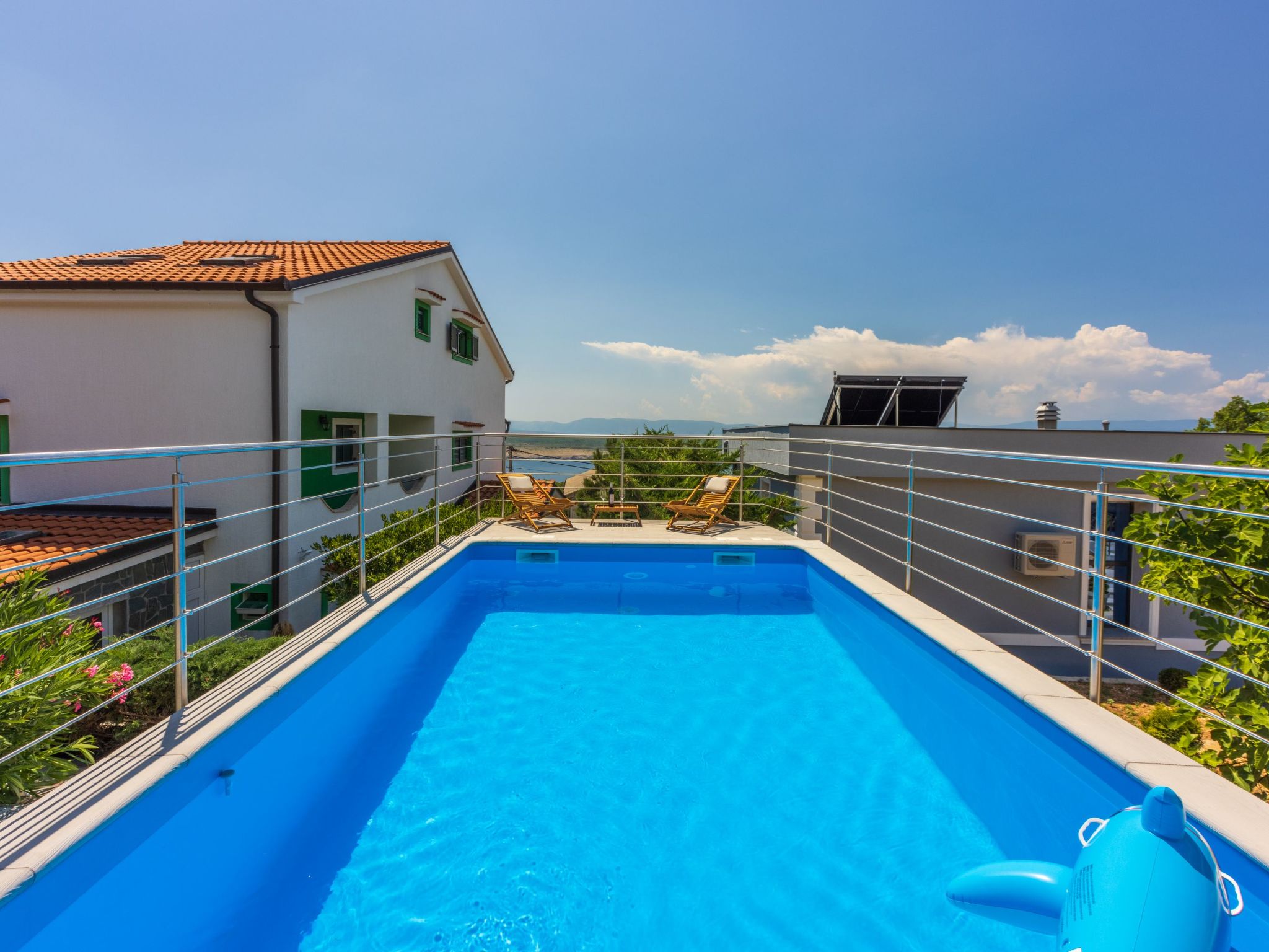 Mit privatem Pool und Sauna-Inside