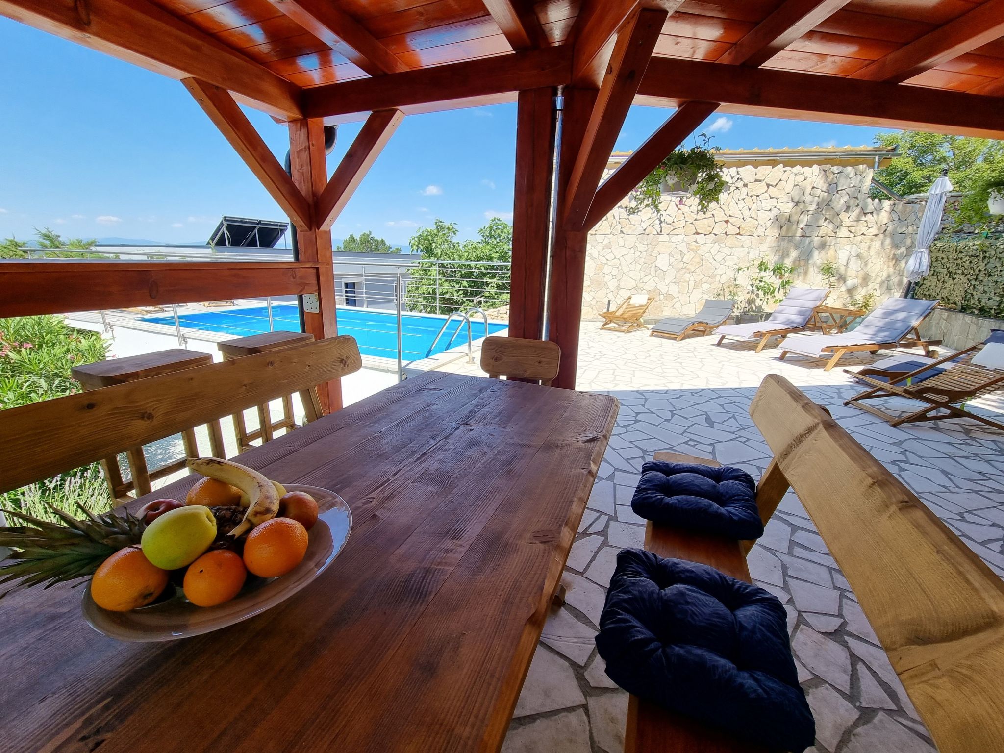 Mit privatem Pool und Sauna-Inside