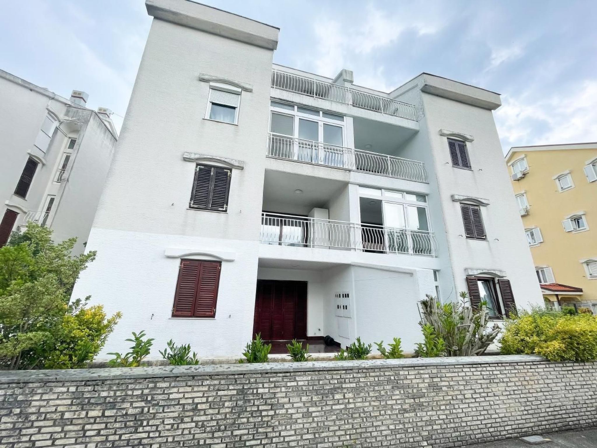 Appartement in Jadranovo mit Terrasse-Outside