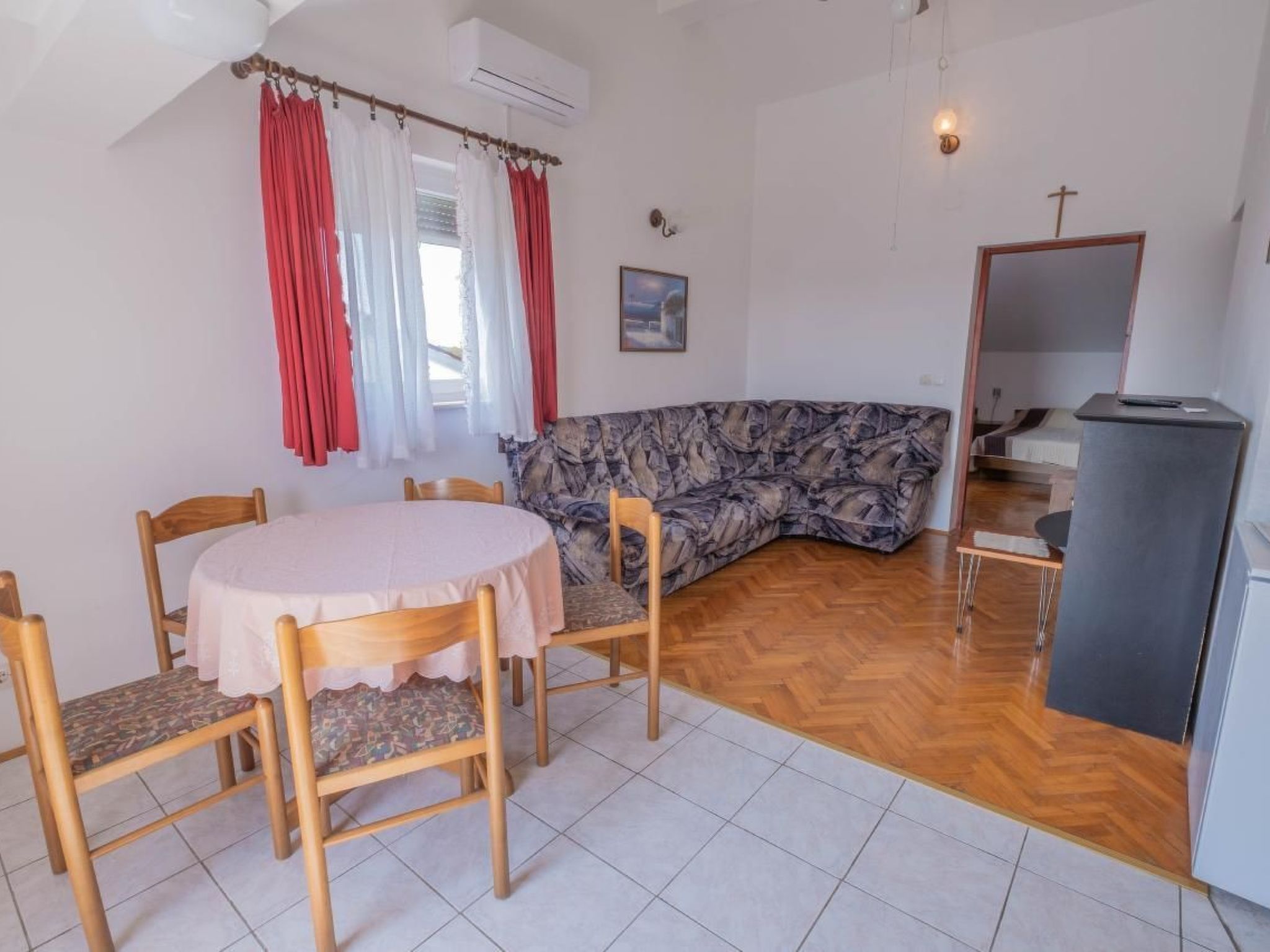 Appartement in Jadranovo mit Gemeinsamem Garten