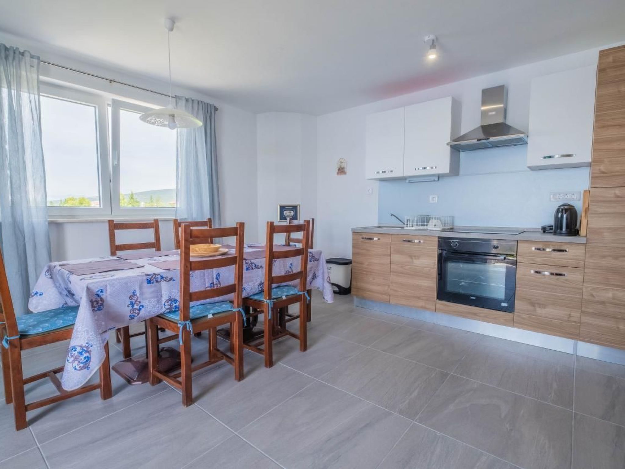 Wohnung in Jadranovo und Meerblick-Binnen