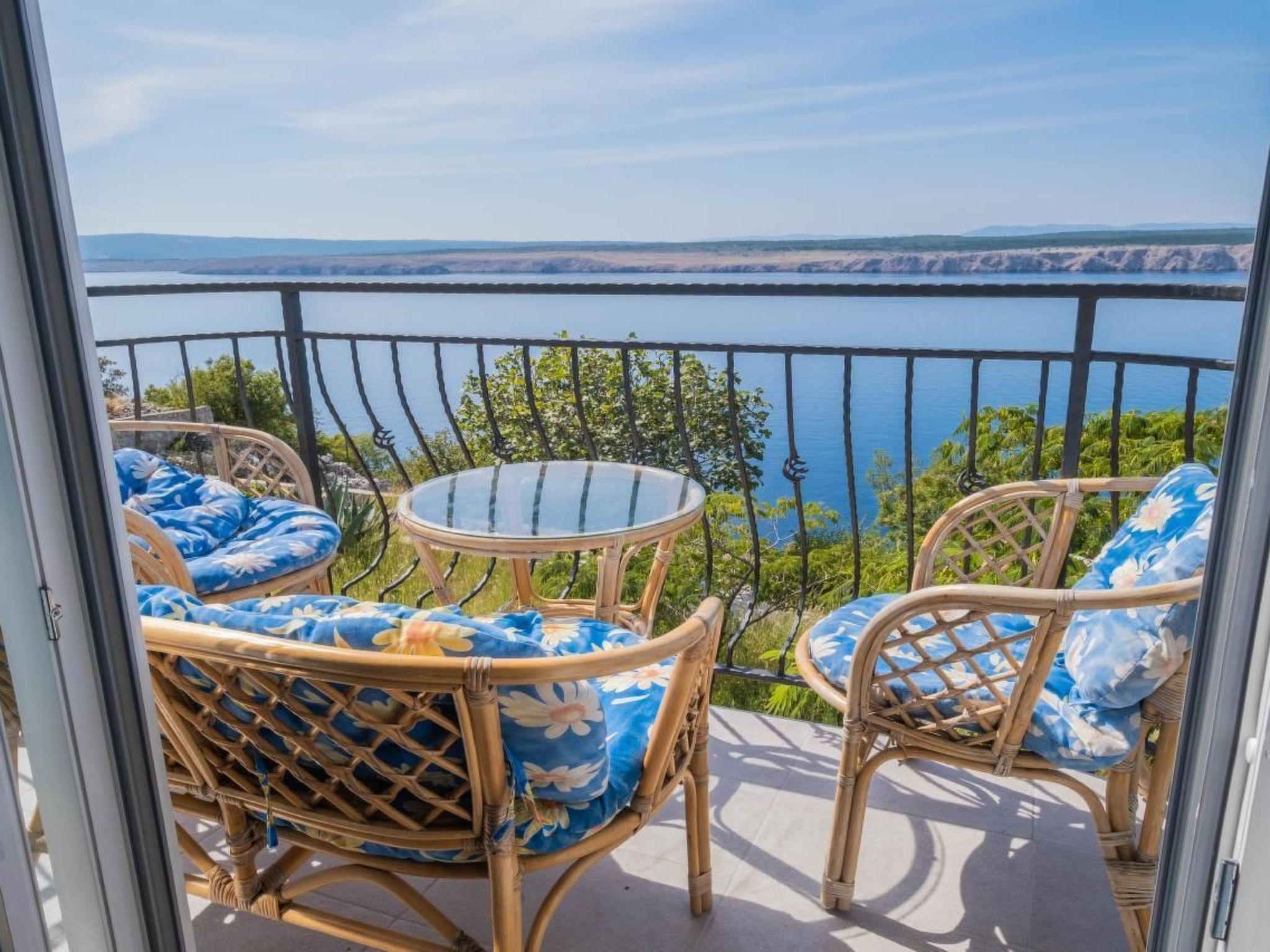 Wohnung in Jadranovo und Meerblick-Image-tags.info