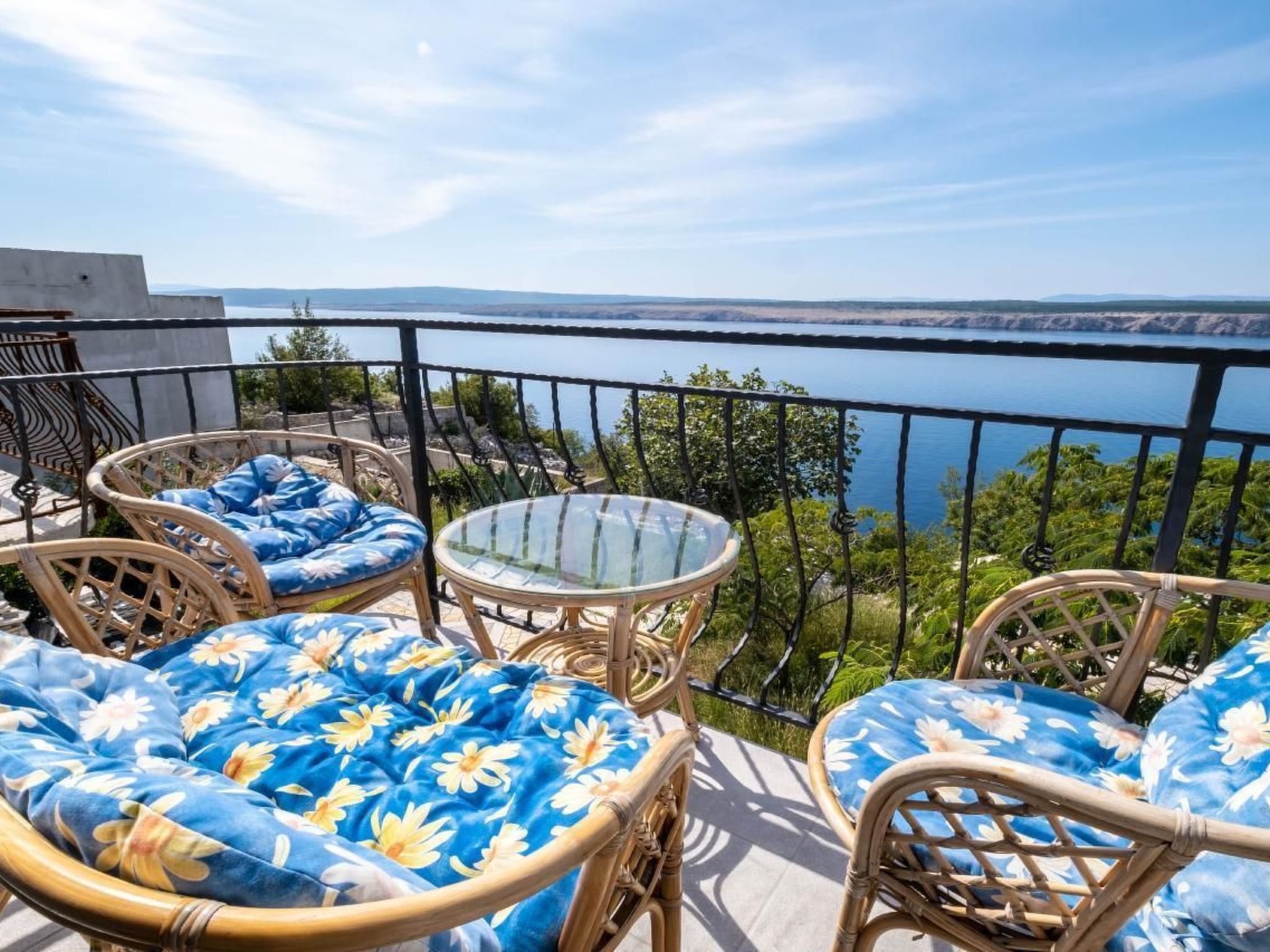 Wohnung in Jadranovo und Meerblick-Image-tags.info