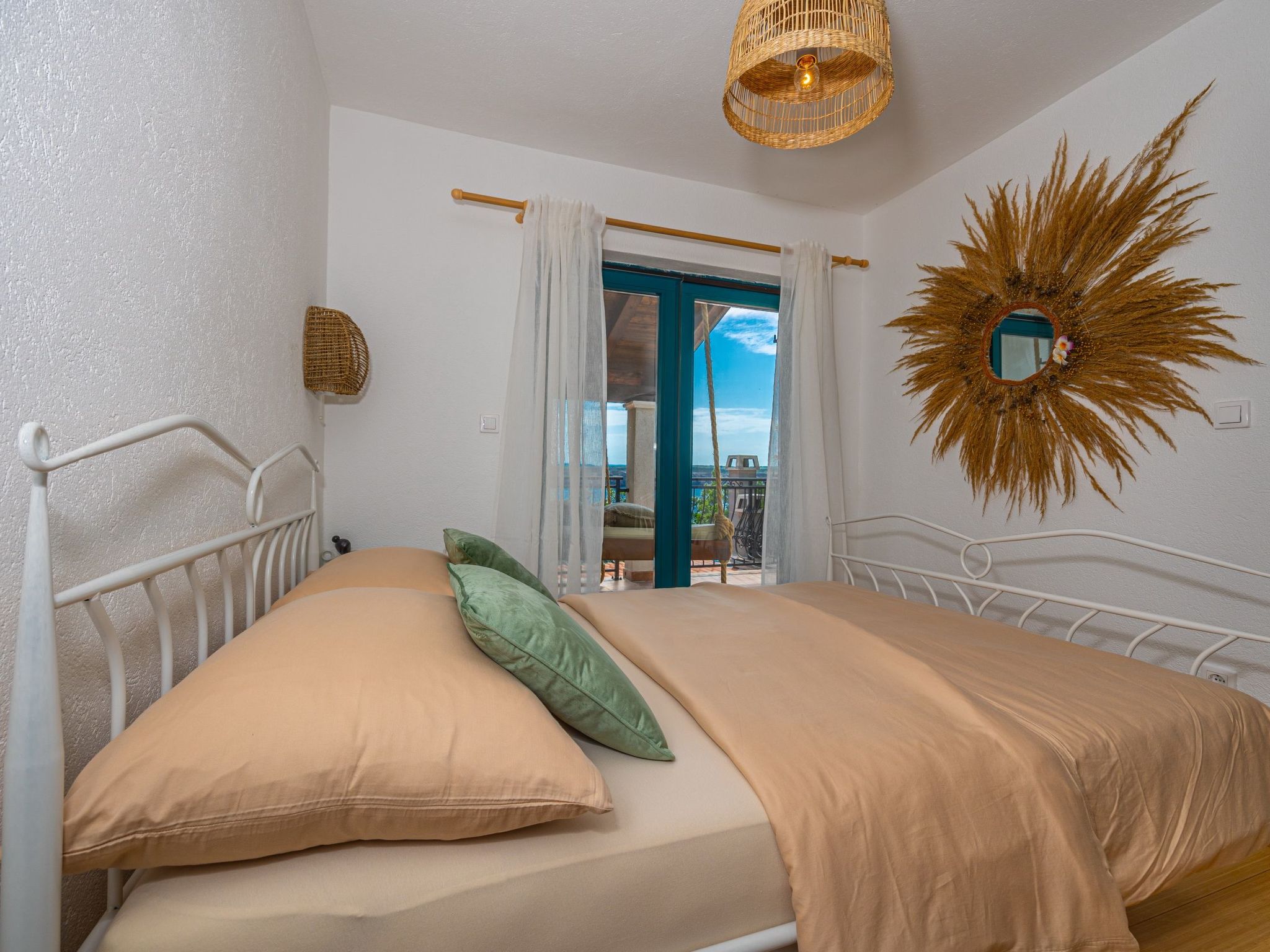 Villa Cikas Palmhouse-Drinnen