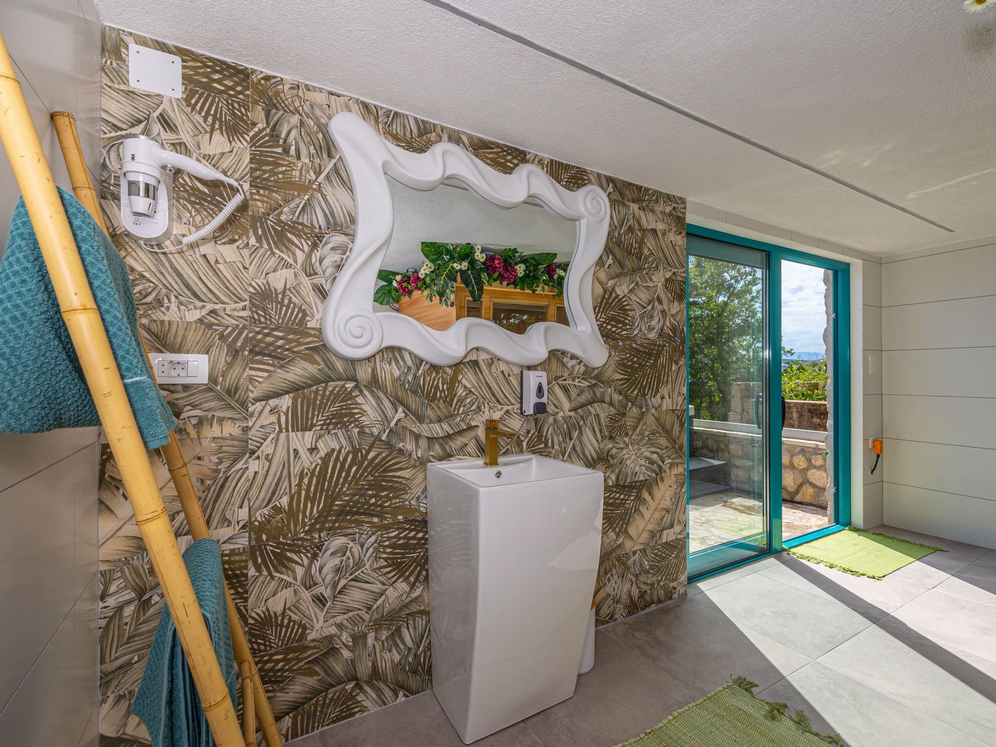 Villa Cikas Palmhouse-Drinnen