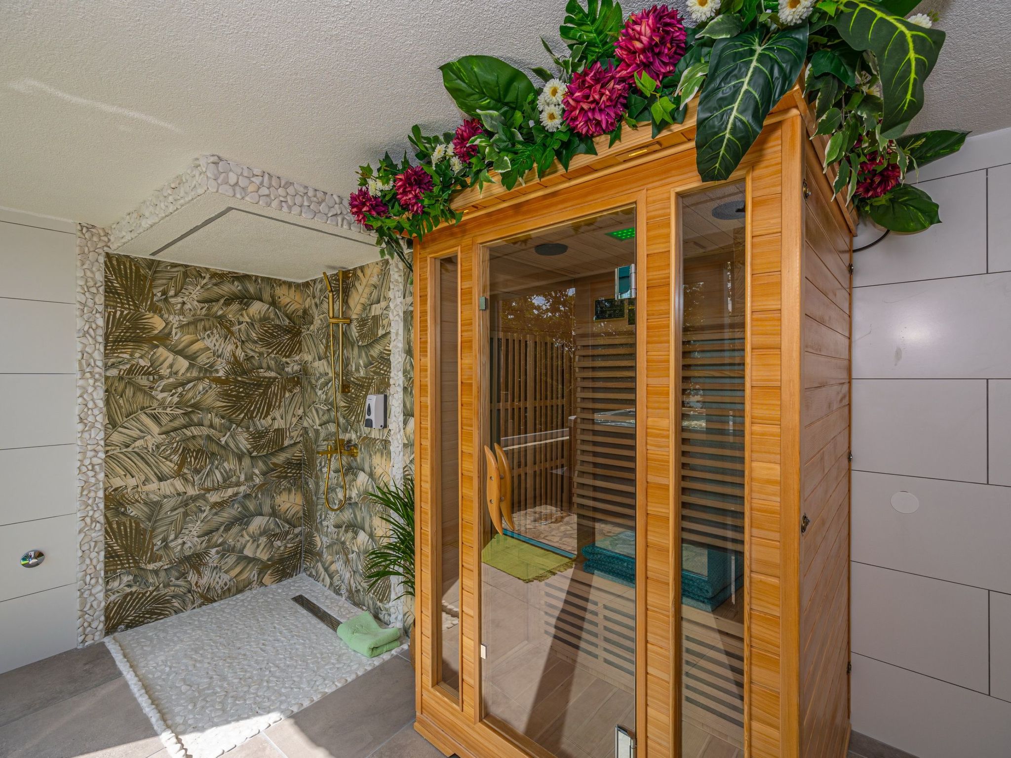 Villa Cikas Palmhouse-Draußen