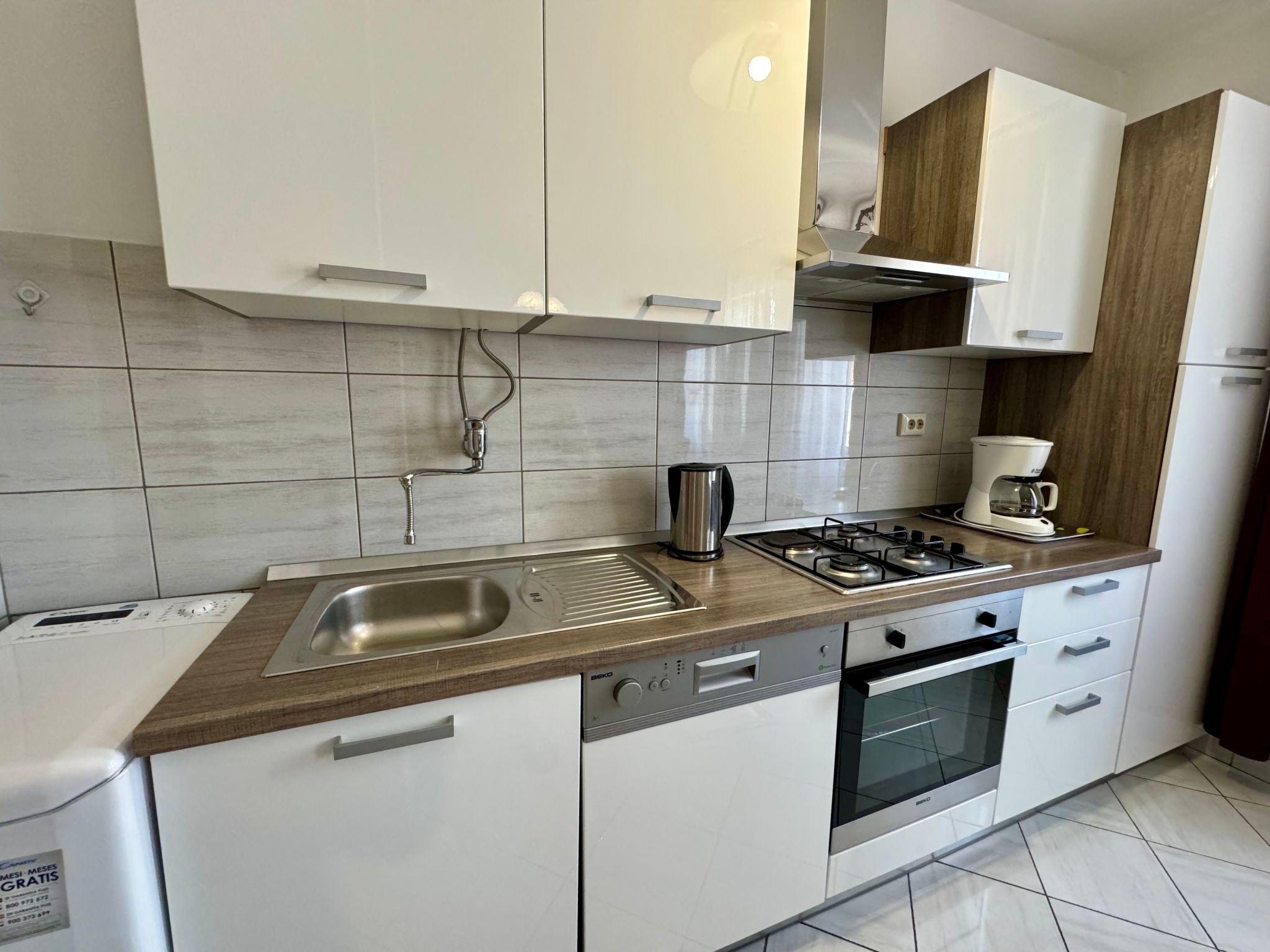 Schöne Ferienwohnung in Jadranovo mit Grill, Terrasse und Garten-Inside