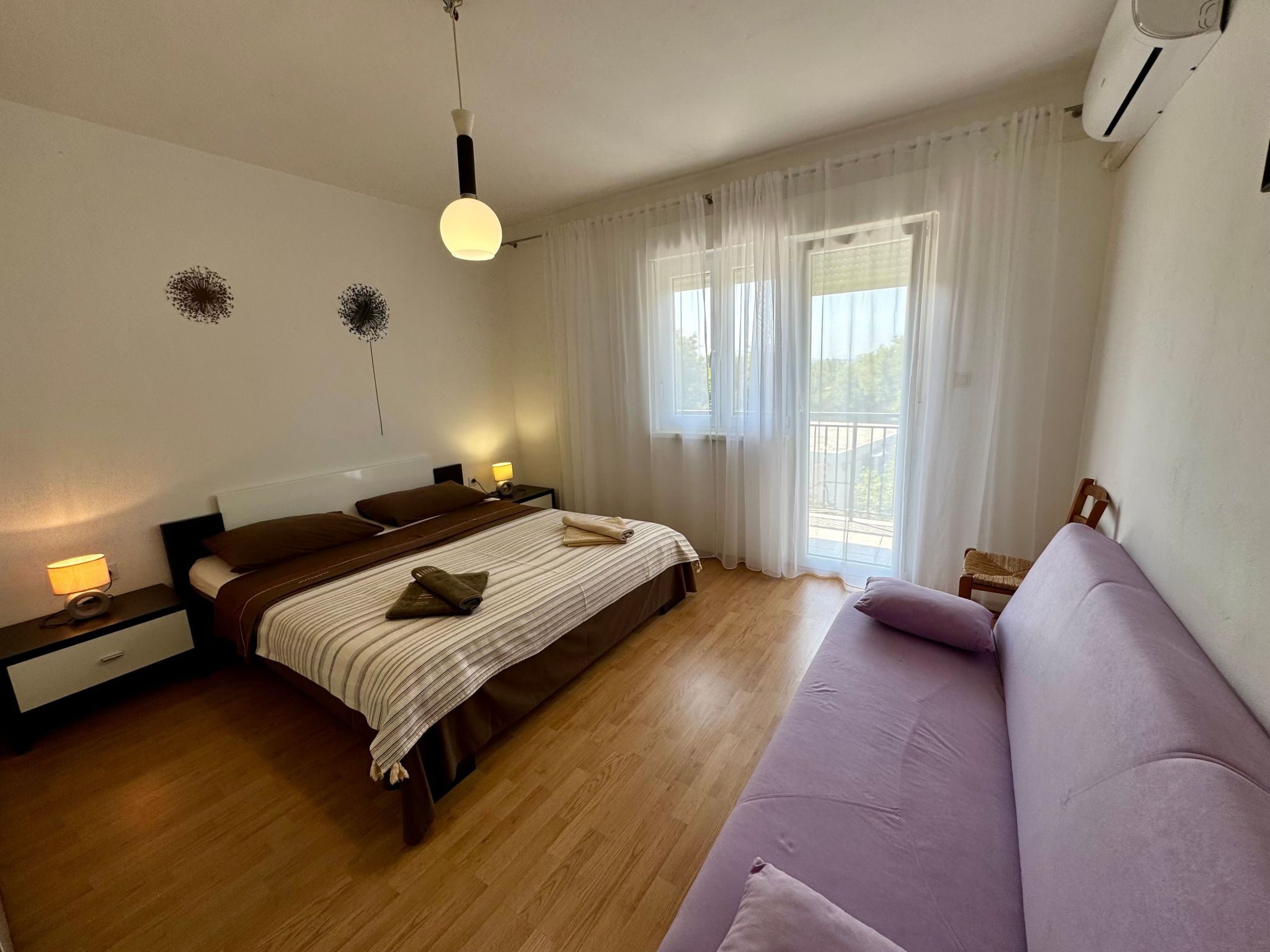 Photo of Schöne Ferienwohnung in Jadranovo mit Grill, Terrasse und Garten