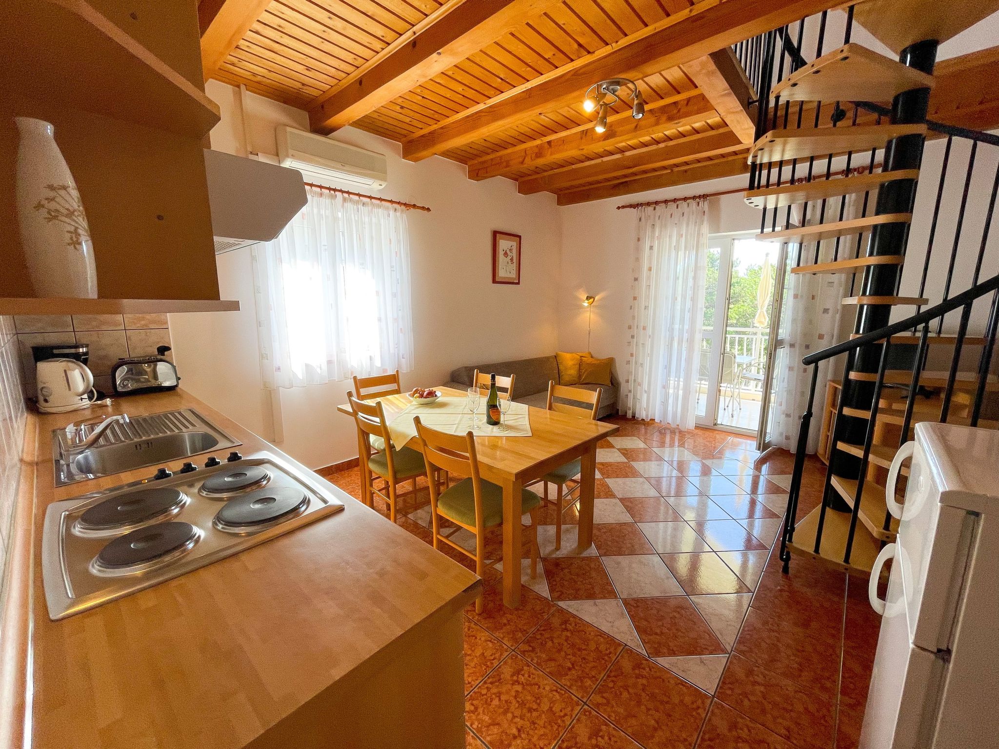 Photo of Wohnung in Jadranovo mit gemeinschaftlichem Pool, Terrasse und Grill