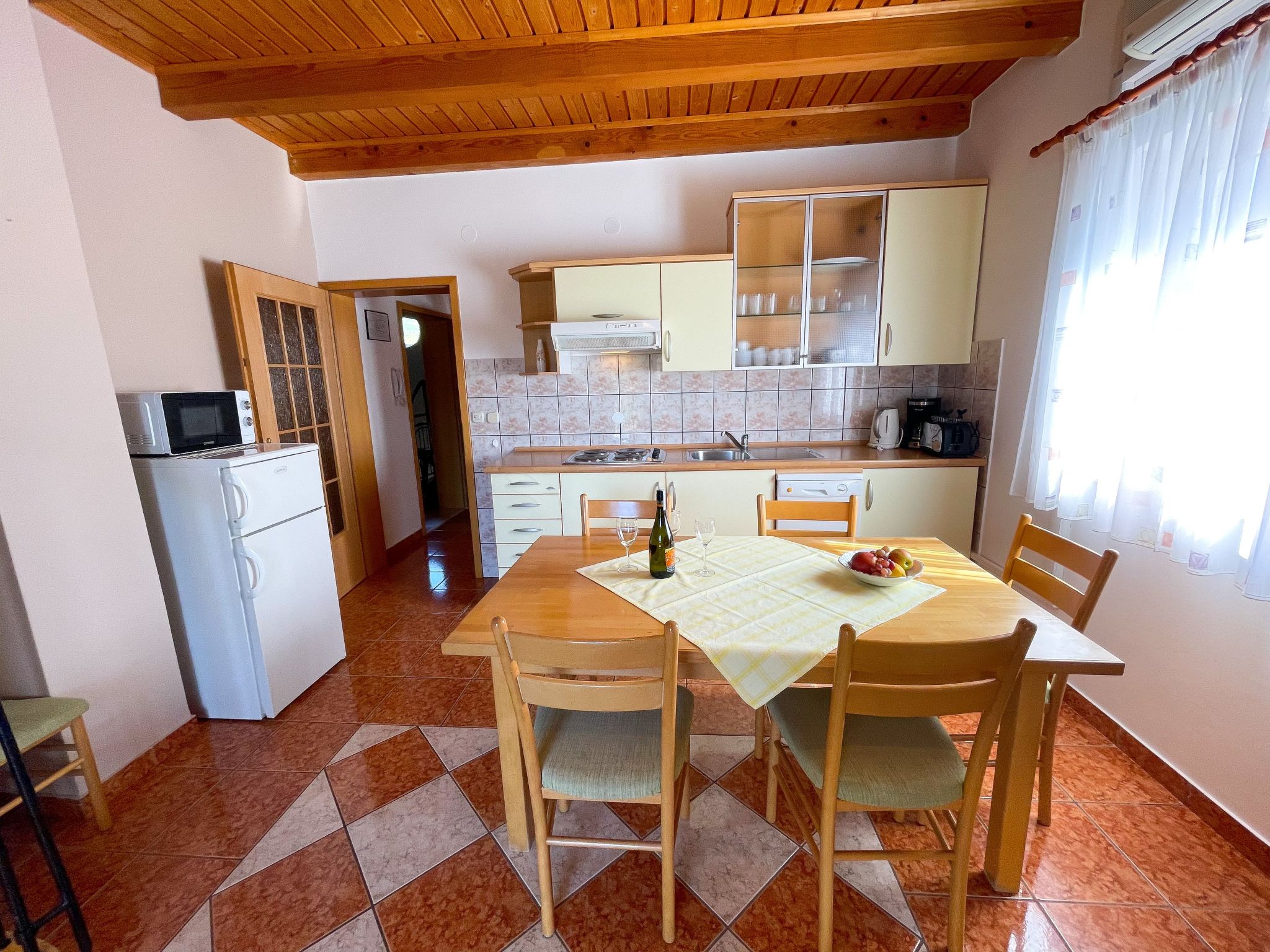 Photo of Wohnung in Jadranovo mit gemeinschaftlichem Pool, Terrasse und Grill