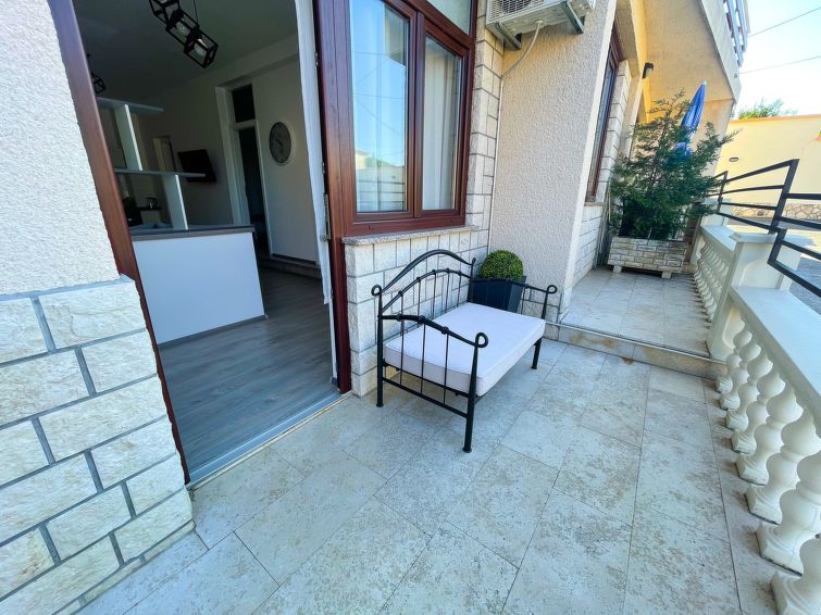 In Jadranovo Mit Schönem Balkon - Kraljevica