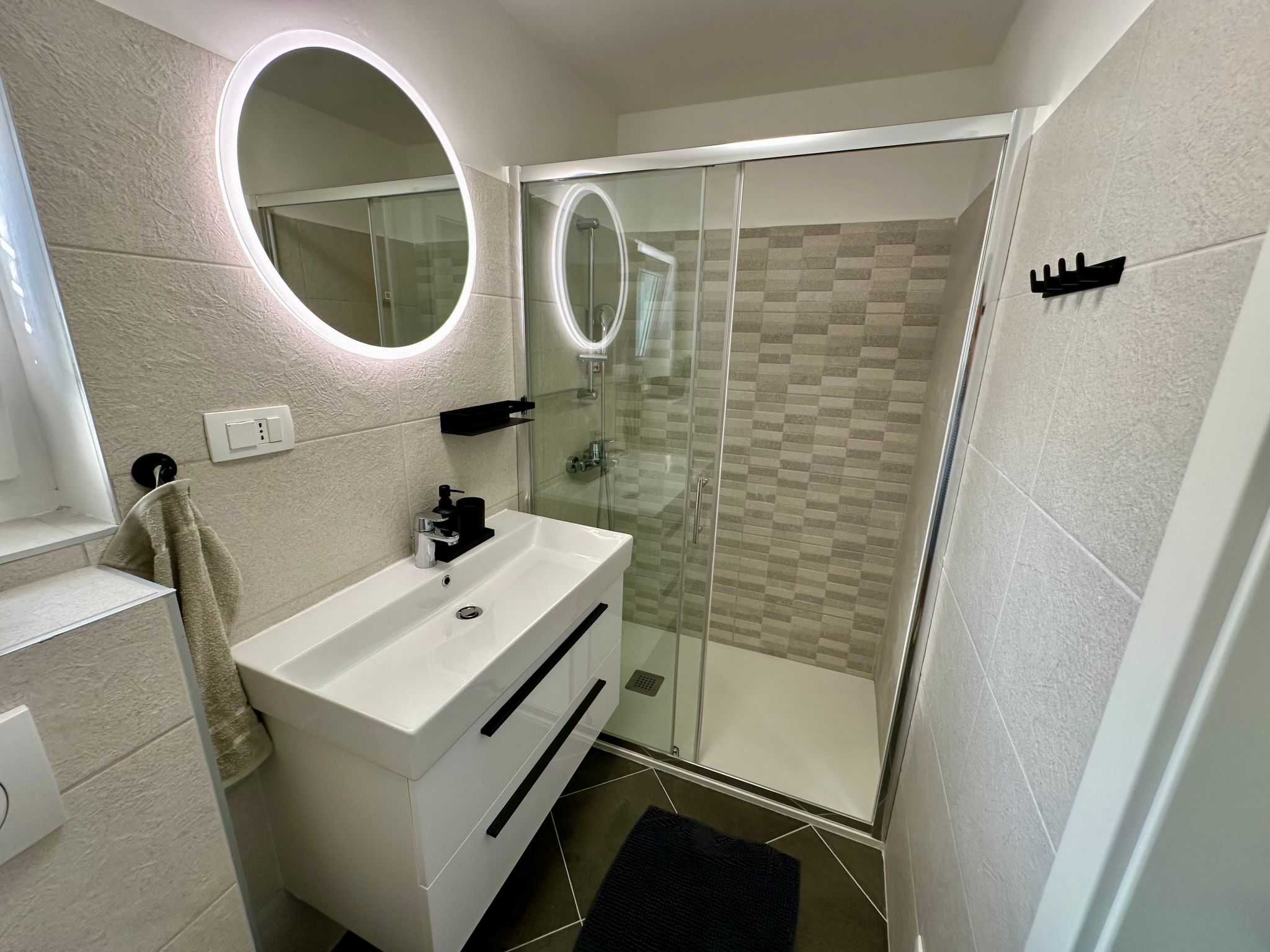 Holiday house Ena-Binnen