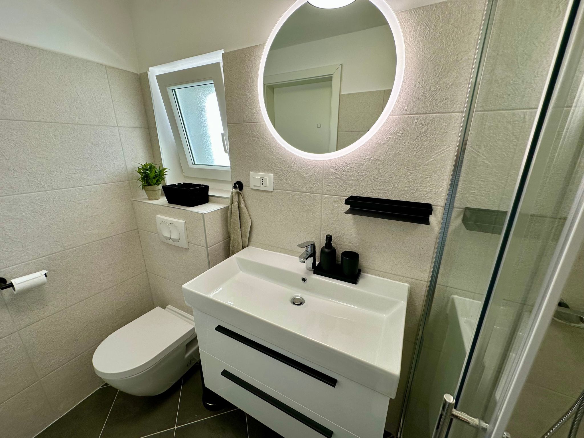 Holiday house Ena-Binnen