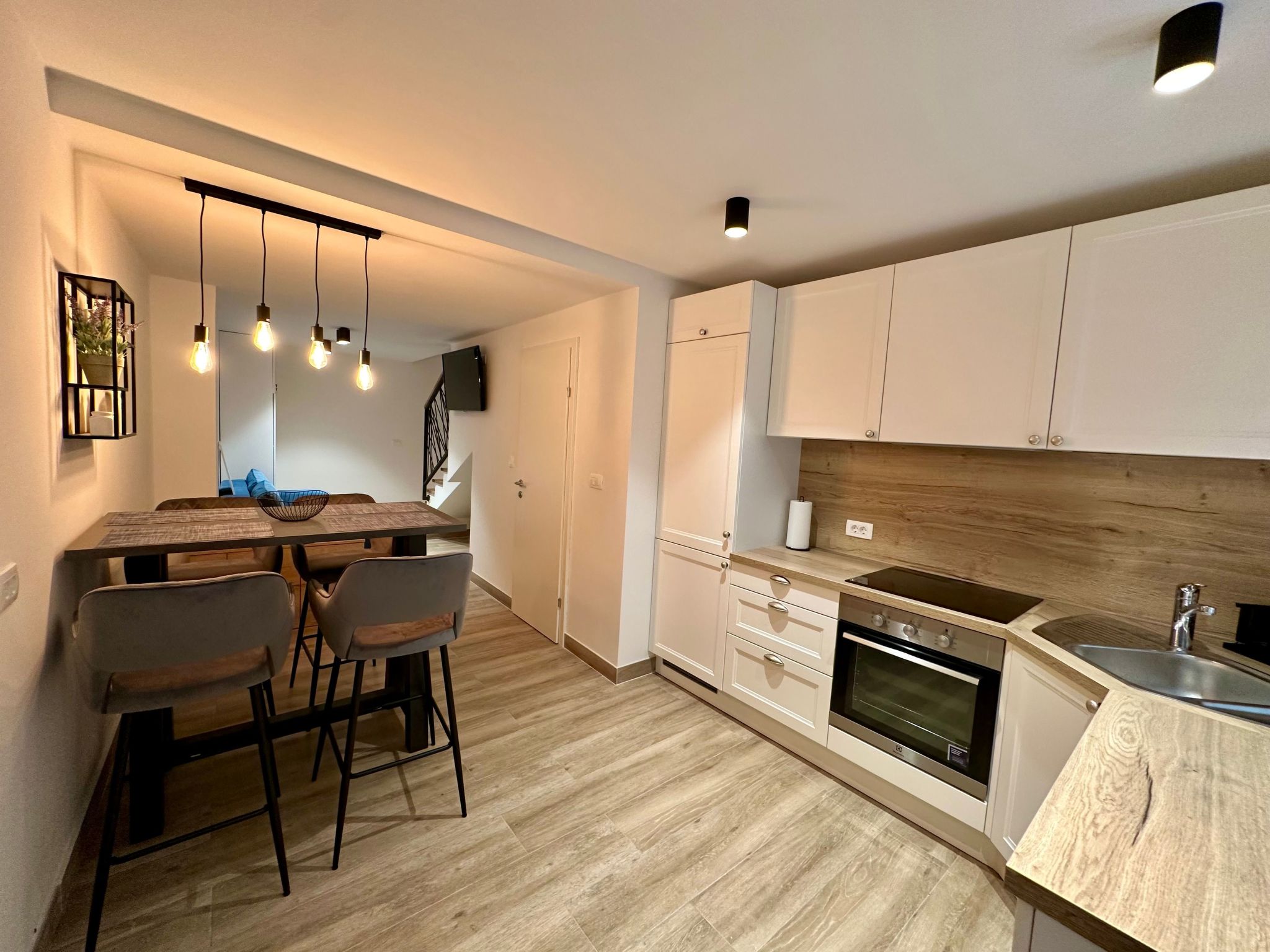 Holiday house Ena-Binnen