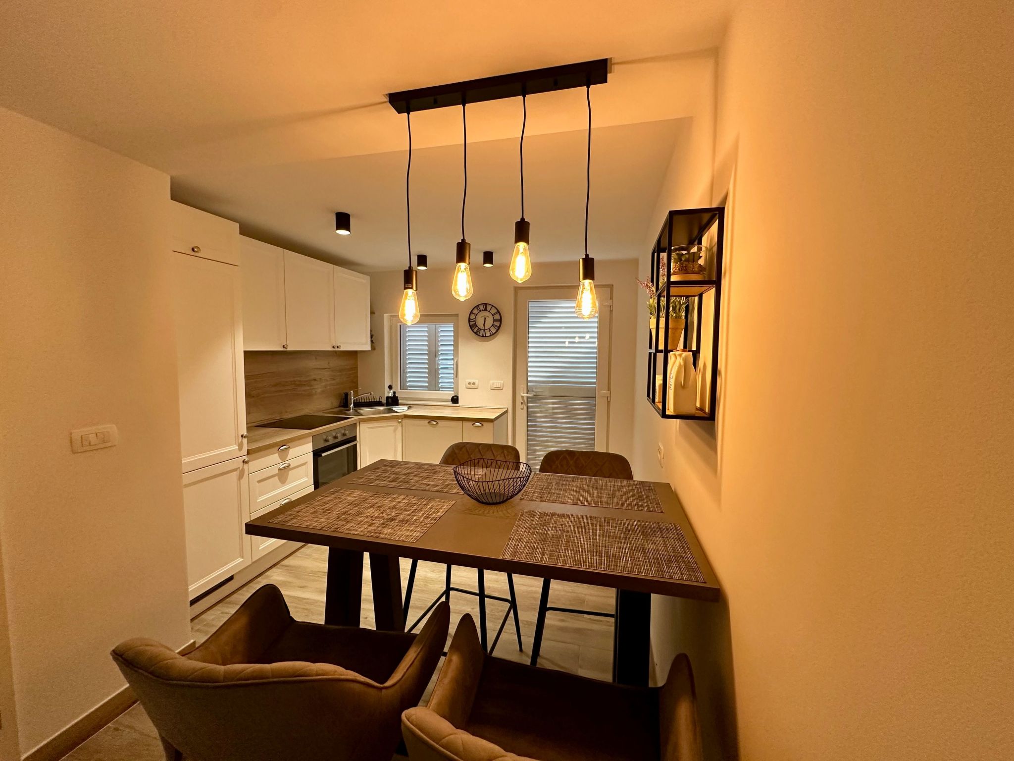 Holiday house Ena-Binnen