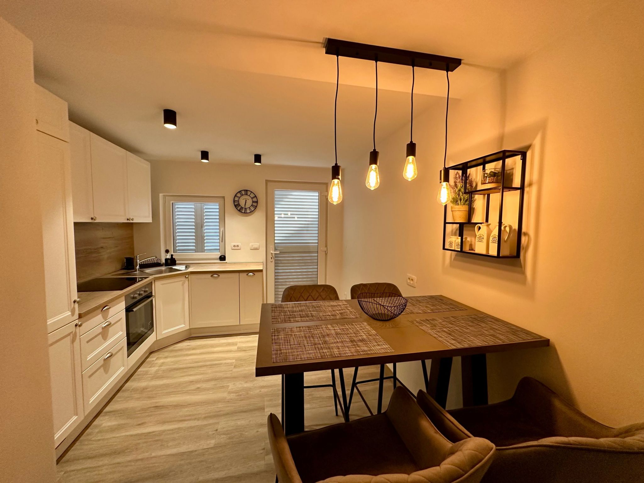 Holiday house Ena-Binnen