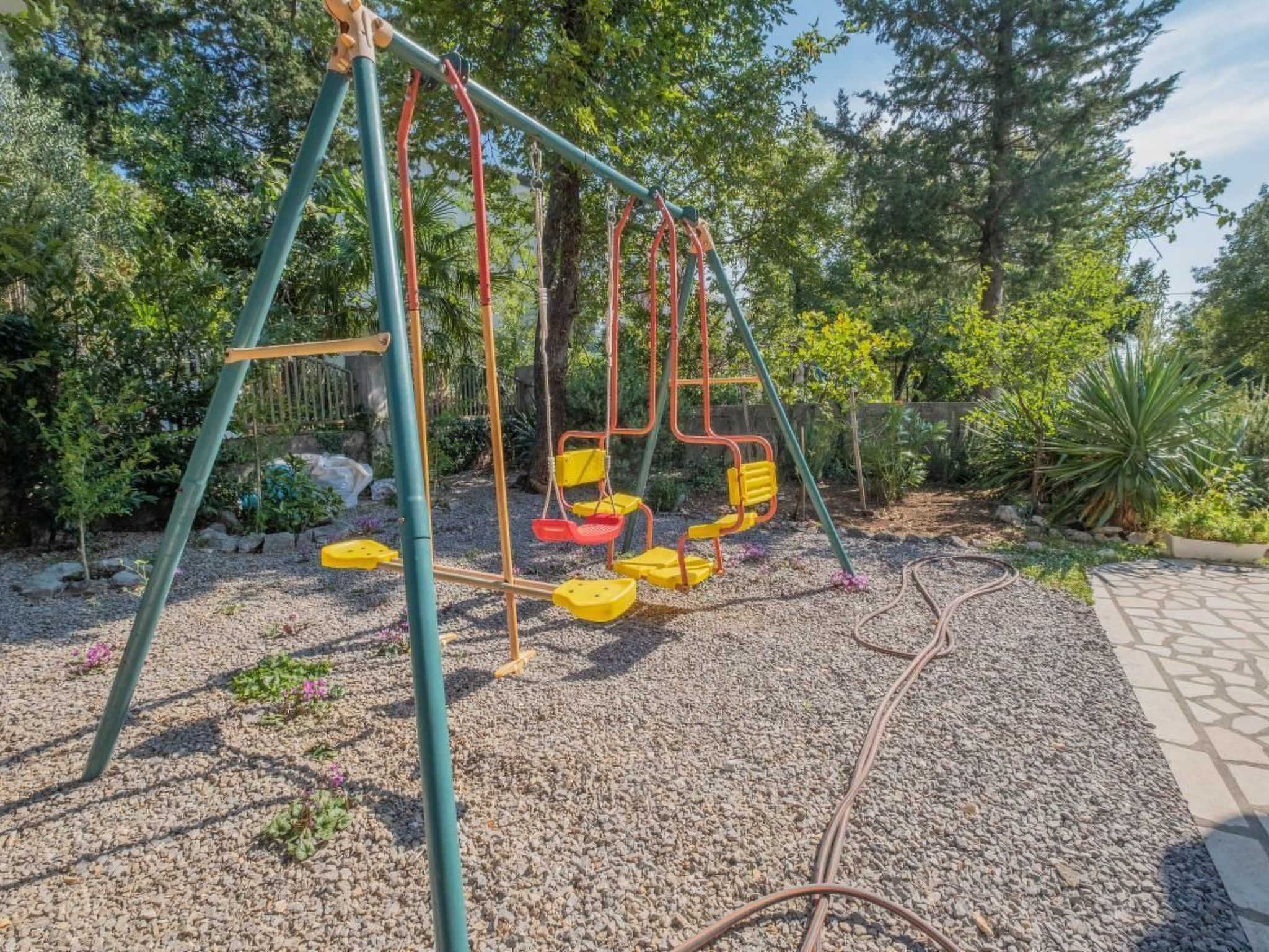 Gemütliche Wohnung in Jadranovo mit Gemeinsamem Garten-Outside