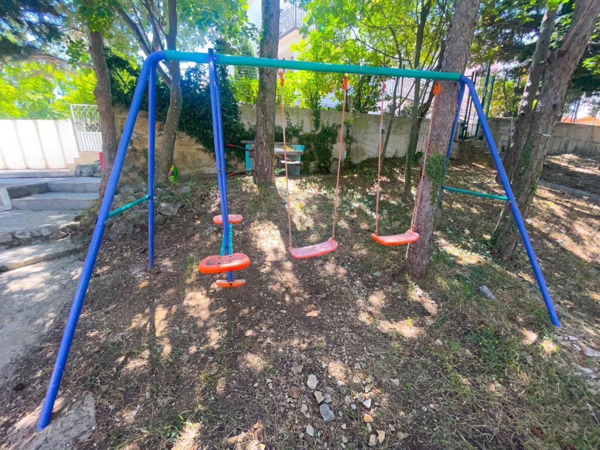 Appartement in Jadranovo mit Garten, Terrasse und Grill-Outside