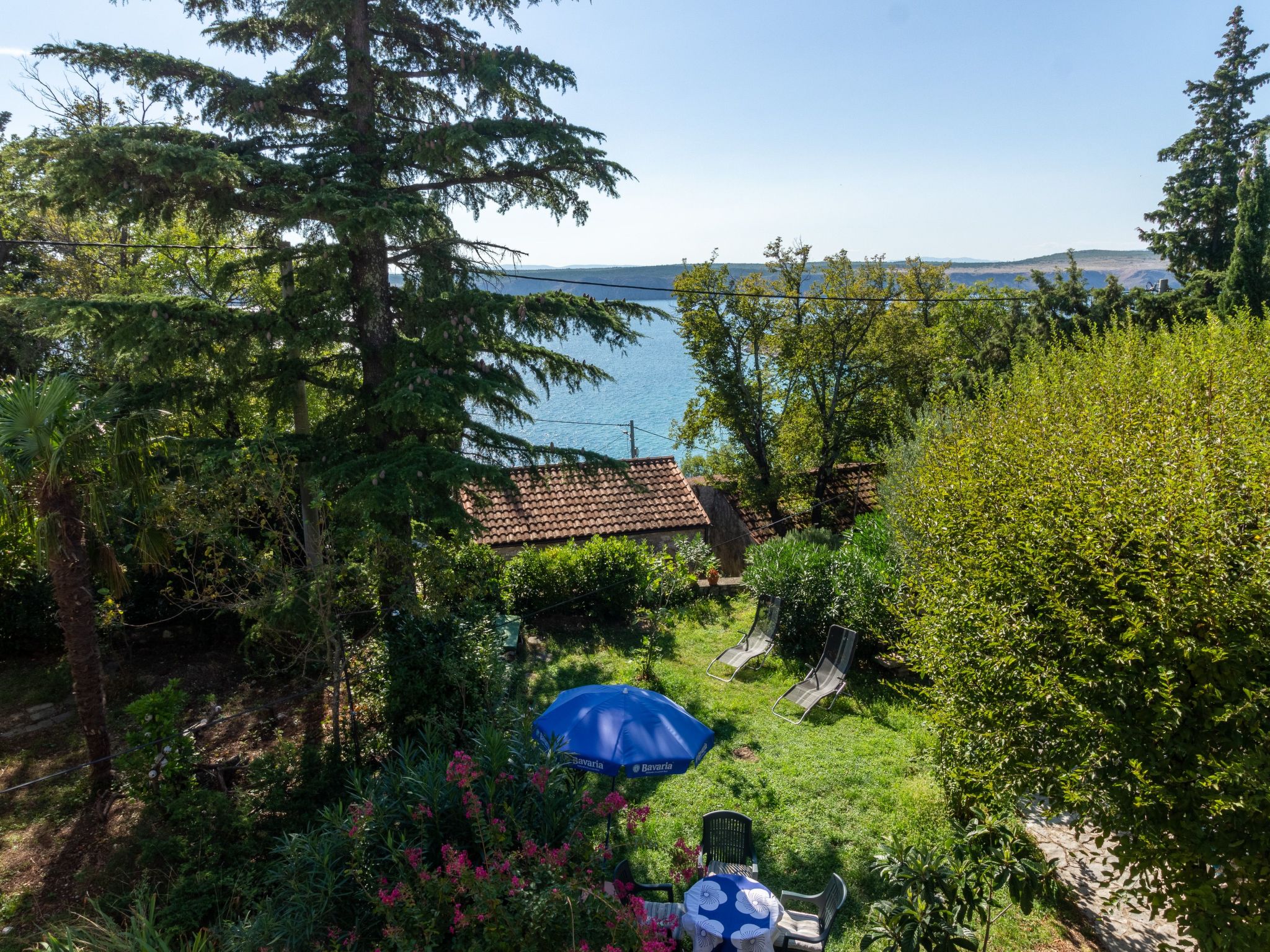 Appartement in Jadranovo mit Garten und Grill