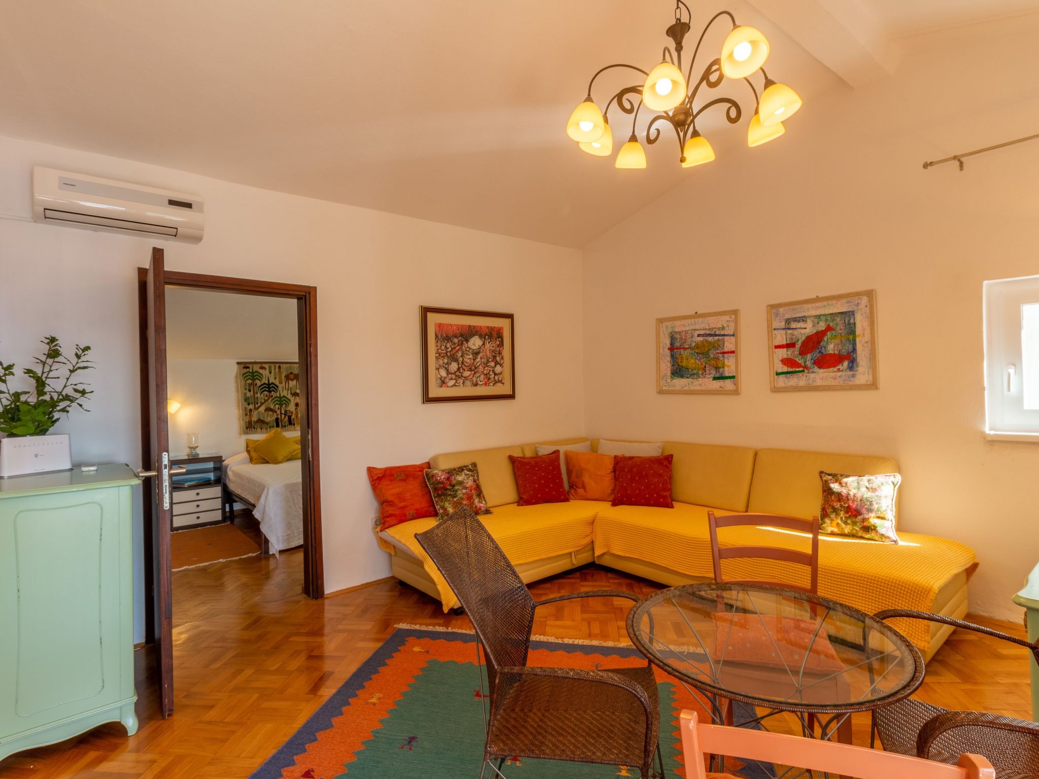 Appartement in Jadranovo mit Garten und Grill-Drinnen