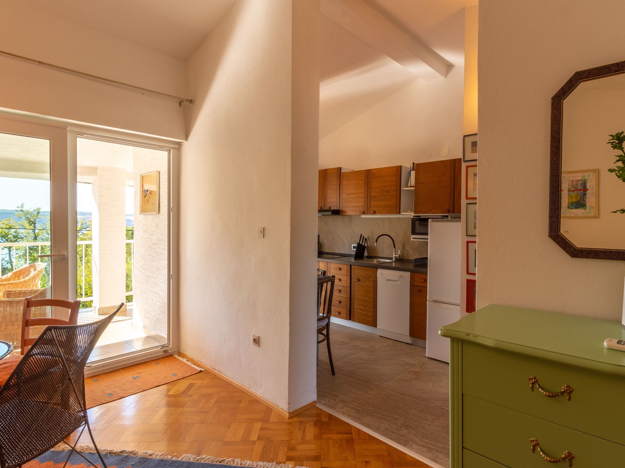 Appartement in Jadranovo mit Garten und Grill-Drinnen