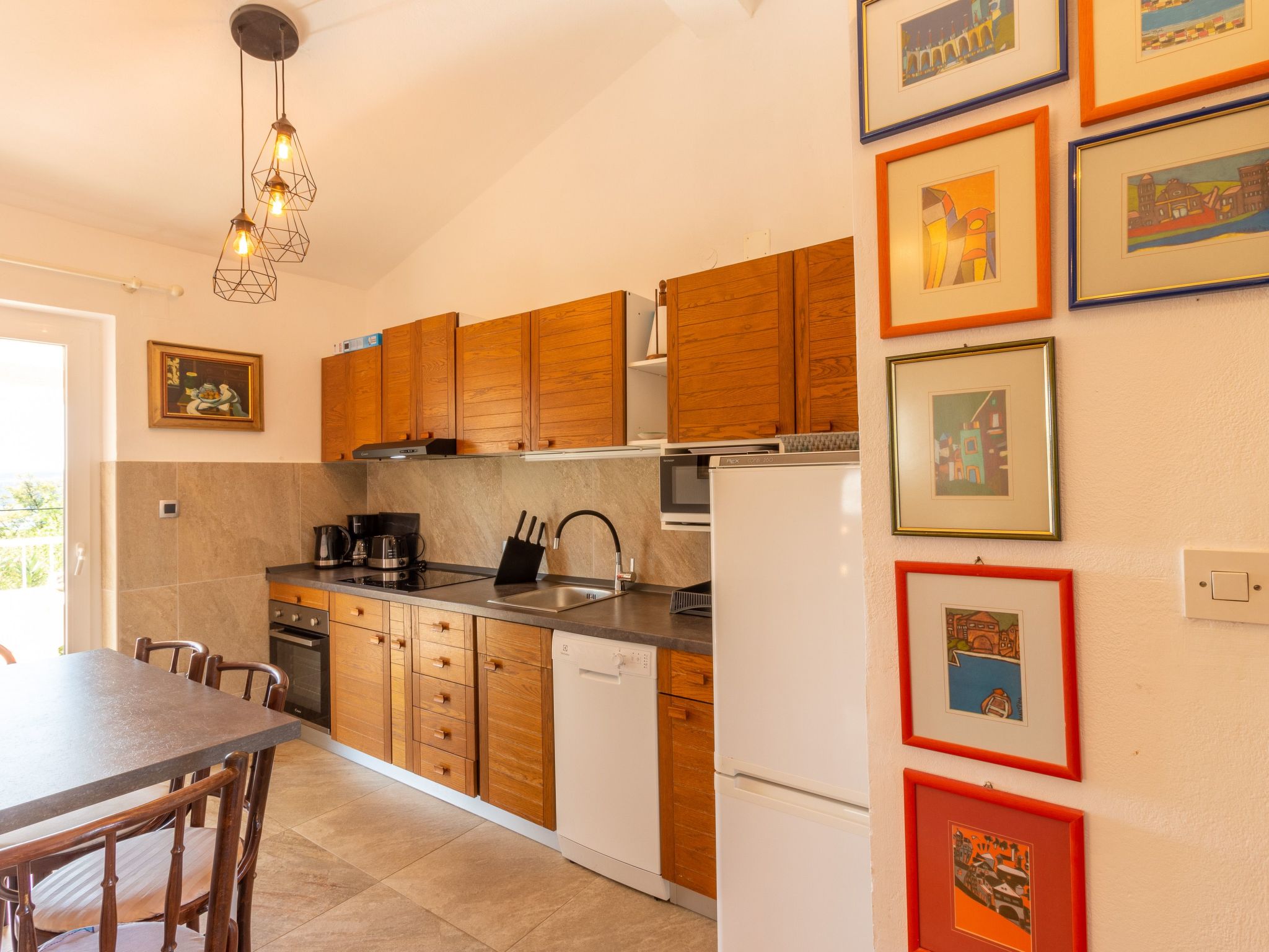 Appartement in Jadranovo mit Garten und Grill-Drinnen