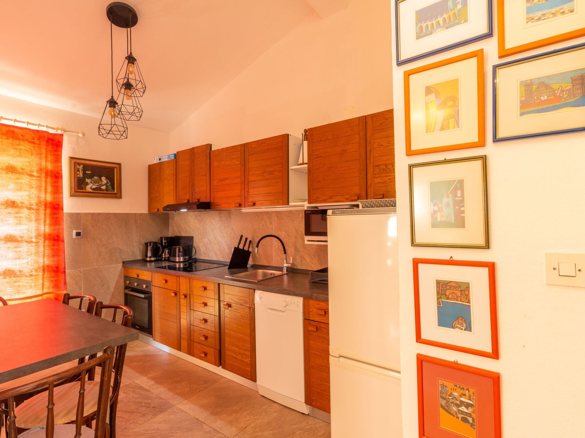 Appartement in Jadranovo mit Garten und Grill-Drinnen