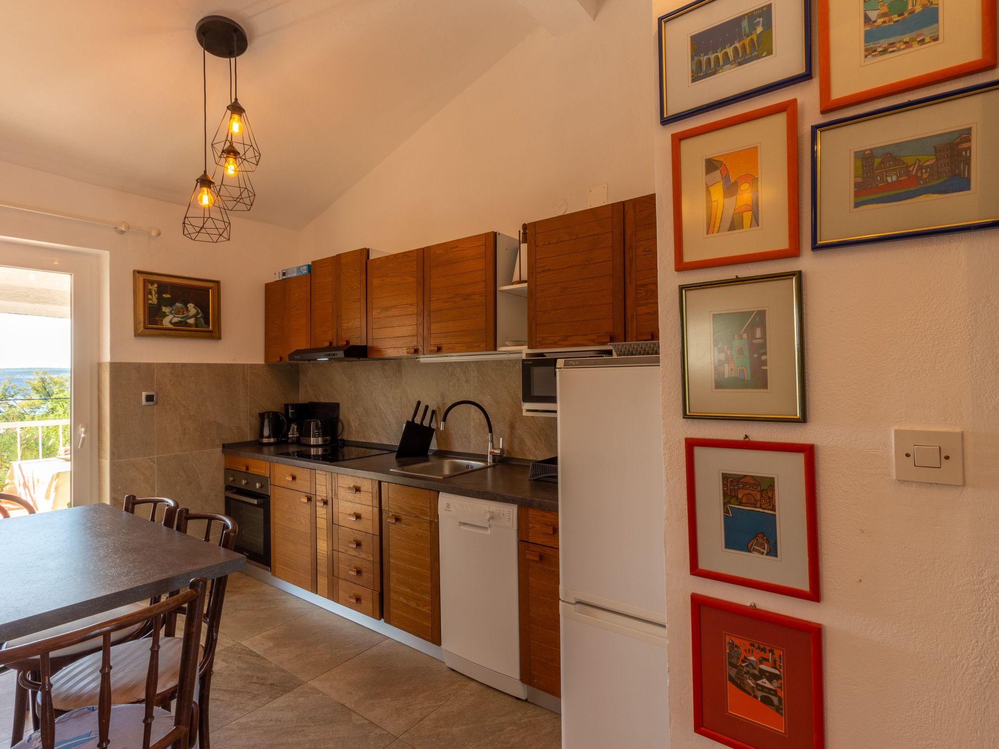 Appartement in Jadranovo mit Garten und Grill-Drinnen