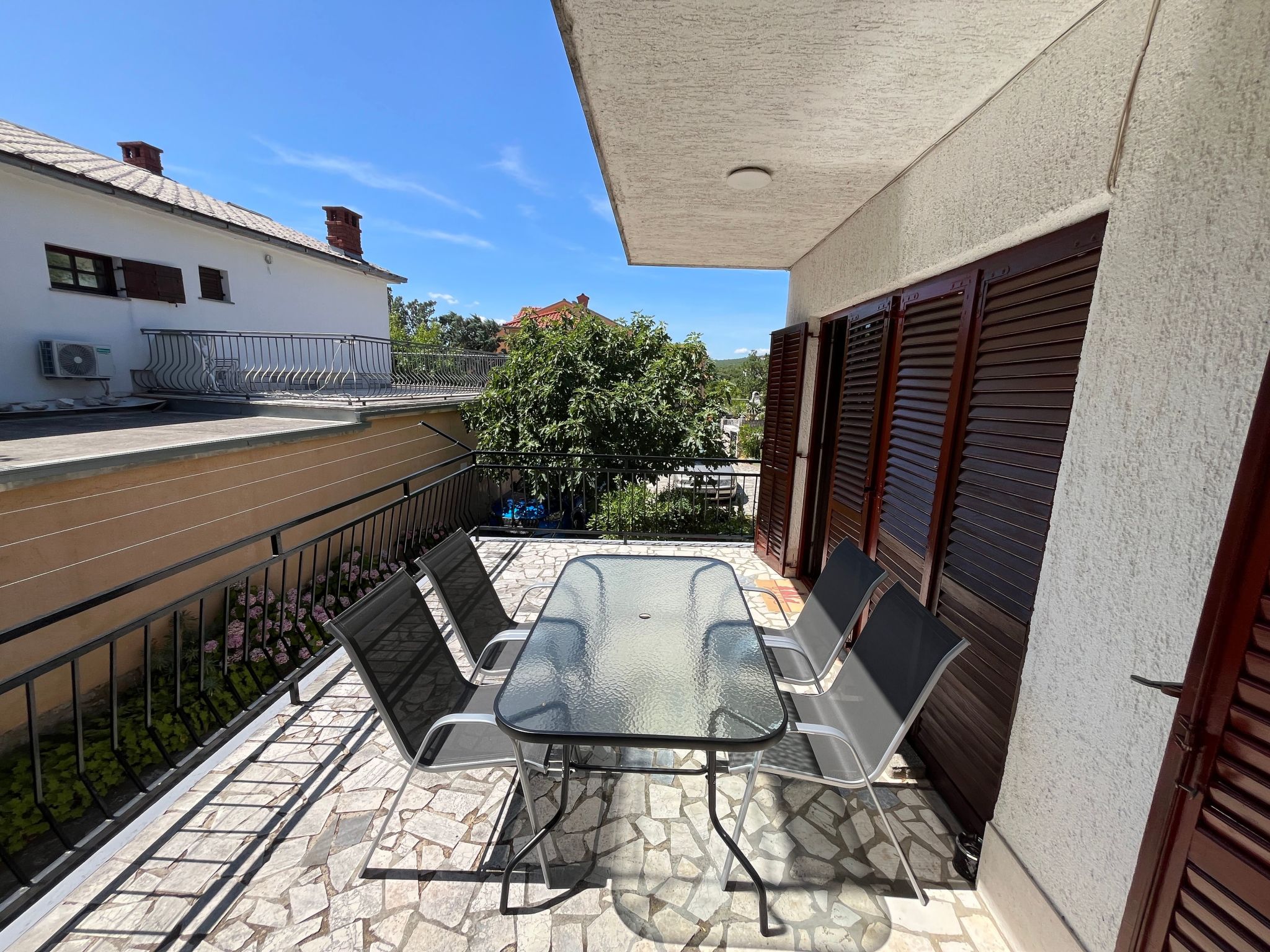 Appartement in Jadranovo mit Terrasse