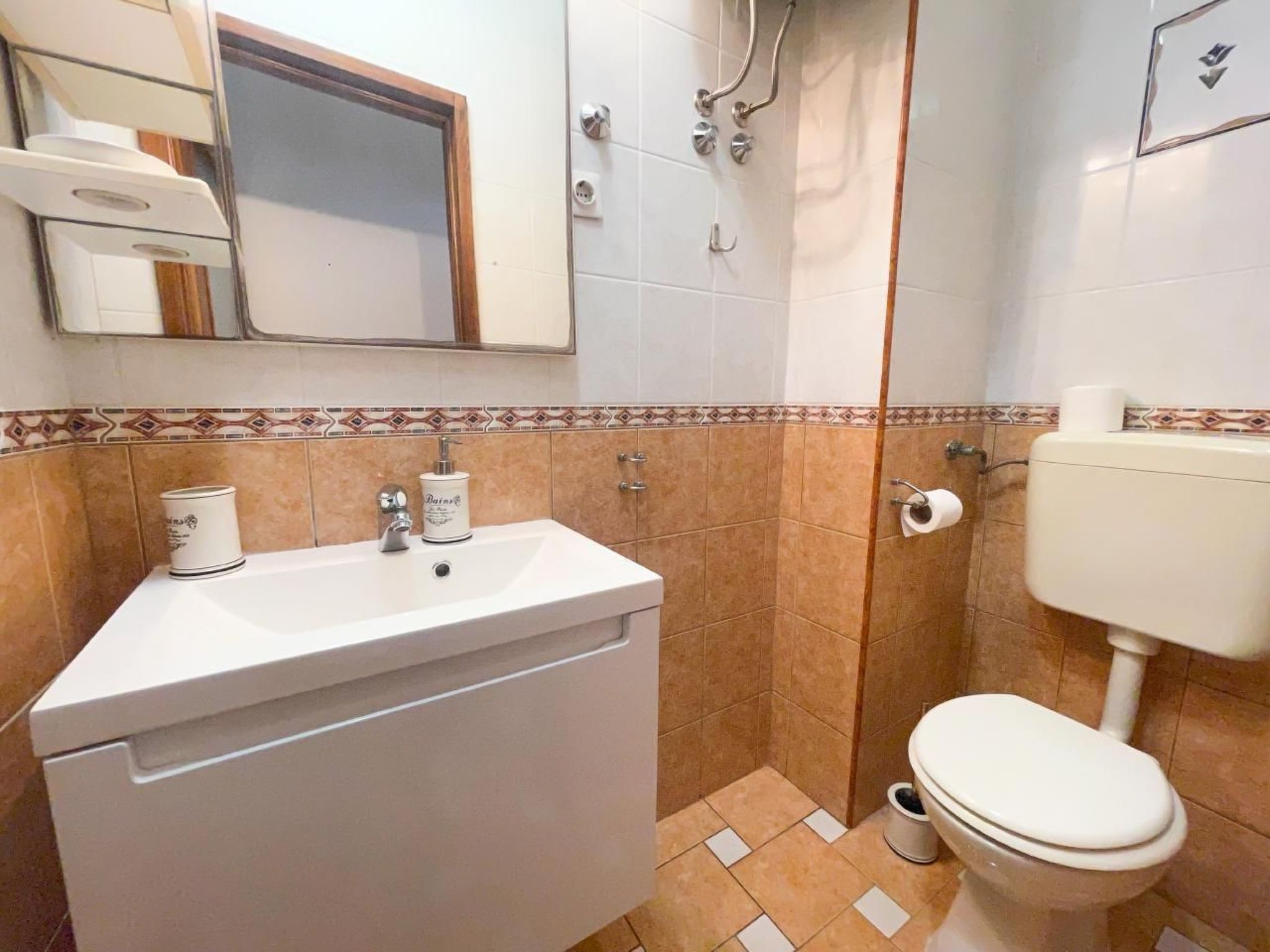 Appartement in Jadranovo mit Terrasse, Grill und Garten-Image-tags.info