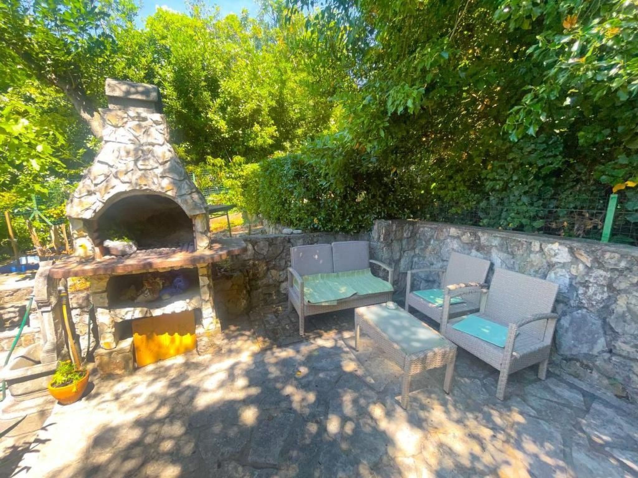 Appartement in Jadranovo mit Terrasse, Grill und Garten-Image-tags.info