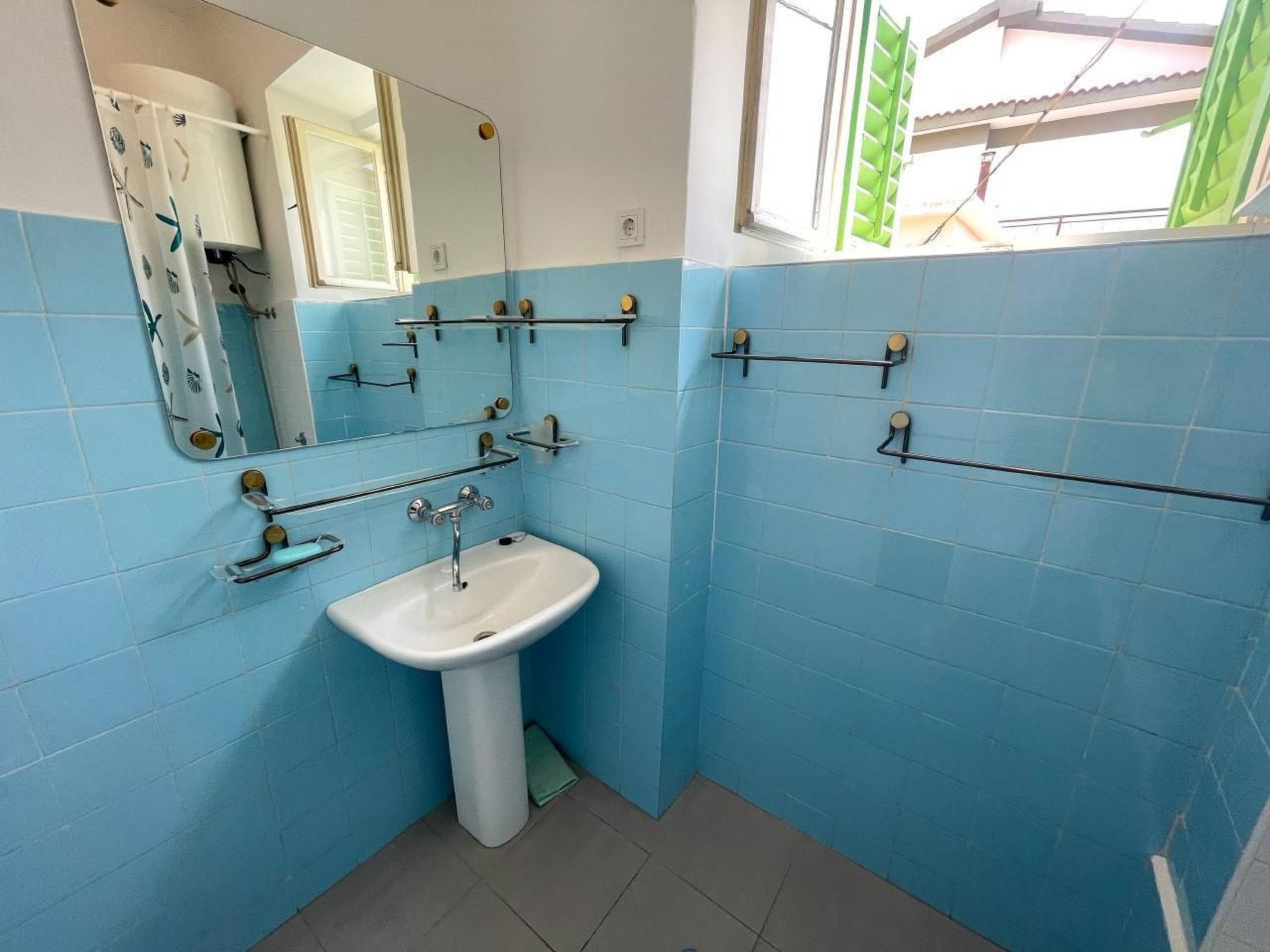 Wohnung in Jadranovo mit Kleinem Balkon-Image-tags.info