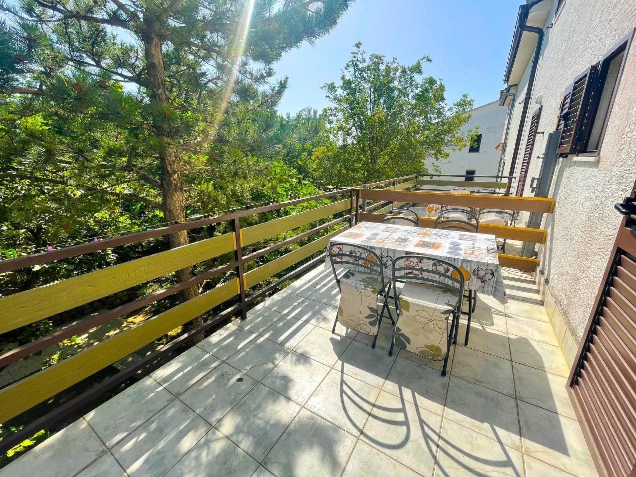 Charmante Ferienwohnung in Jadranovo