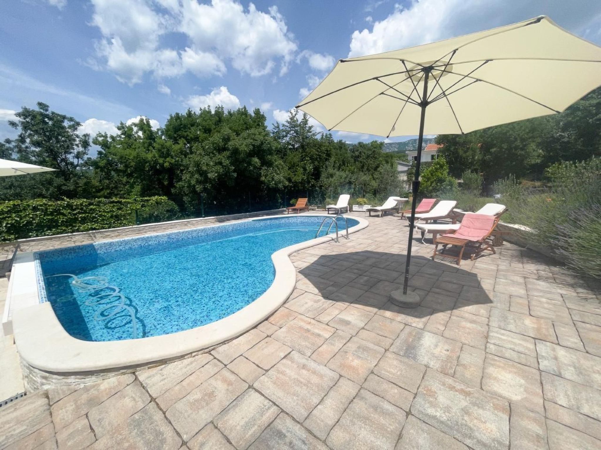 Matković 1-Draußen