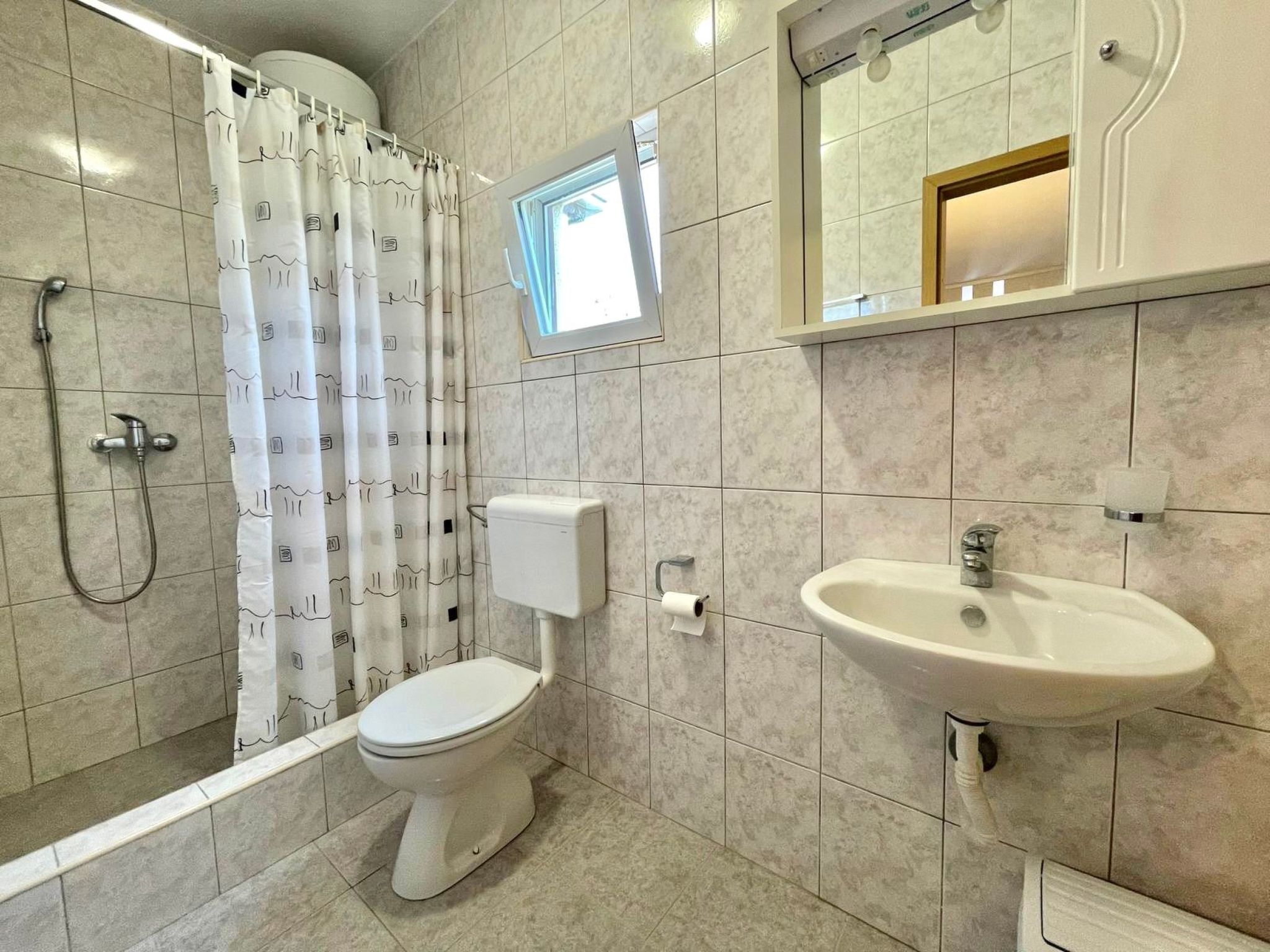 Photo of Wohnung in Jadranovo mit Schönem Balkon