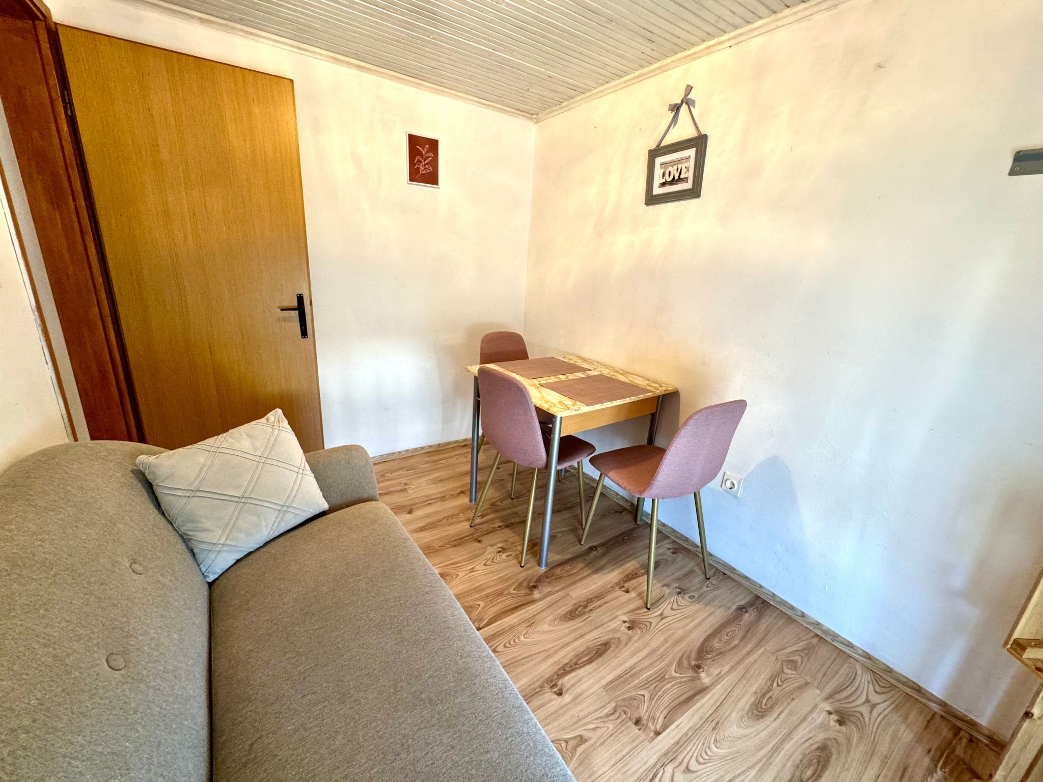 Apartment Lora 1-Dedans