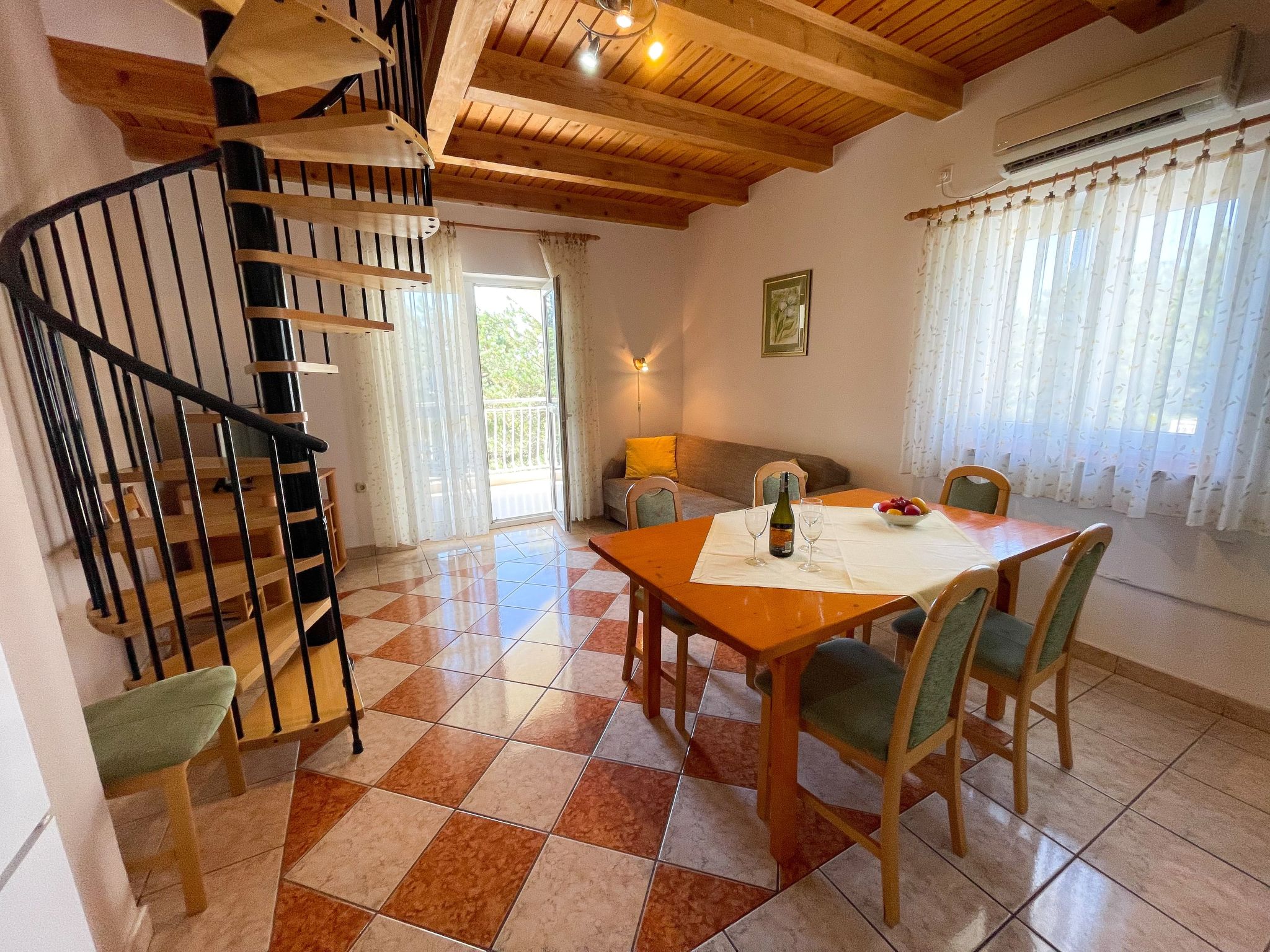 Photo of Wohnung in Jadranovo mit Grill, gemeinschaftlichem Pool und Terrasse