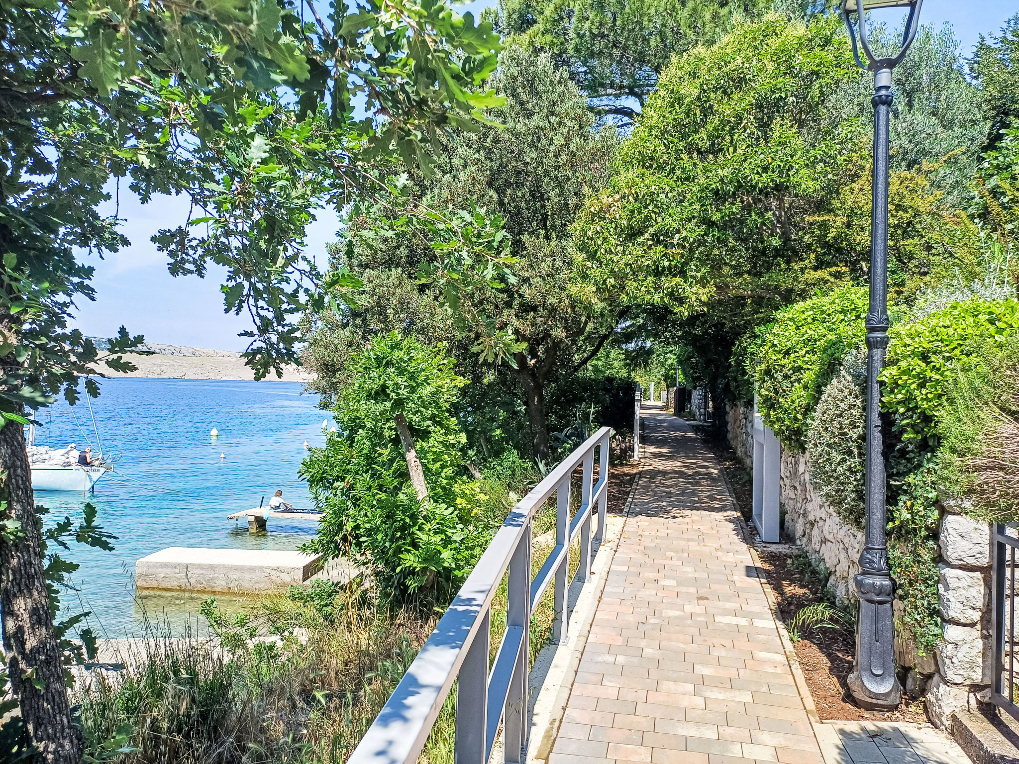 Wunderschönes Appartement in Jadranovo mit gemeinschaftlichem Pool, Grill und T - Omgeving