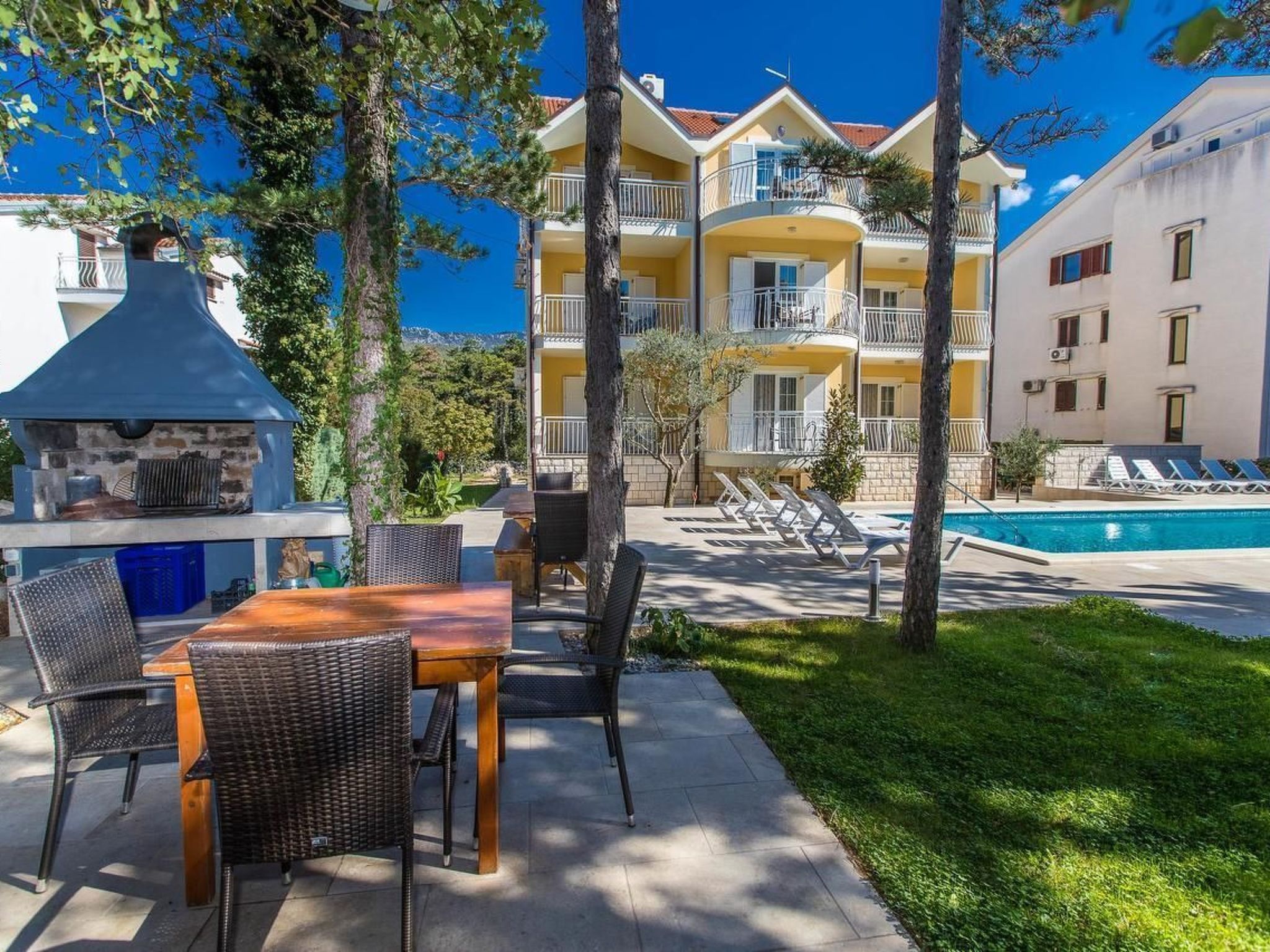 Wunderschönes Appartement in Jadranovo mit gemeinschaftlichem Pool, Grill und T - Image-tags.info