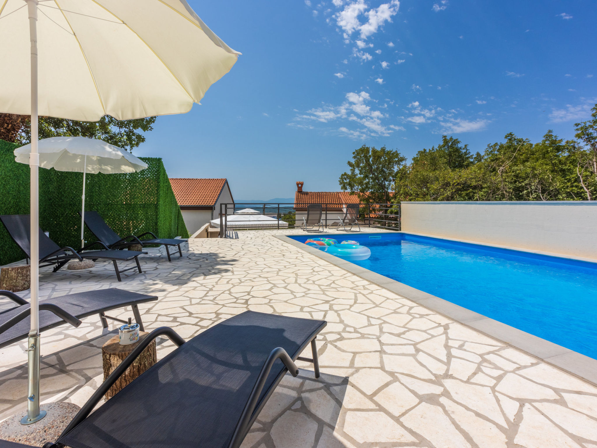 Photo of Raj - Inn / HR-10606-01