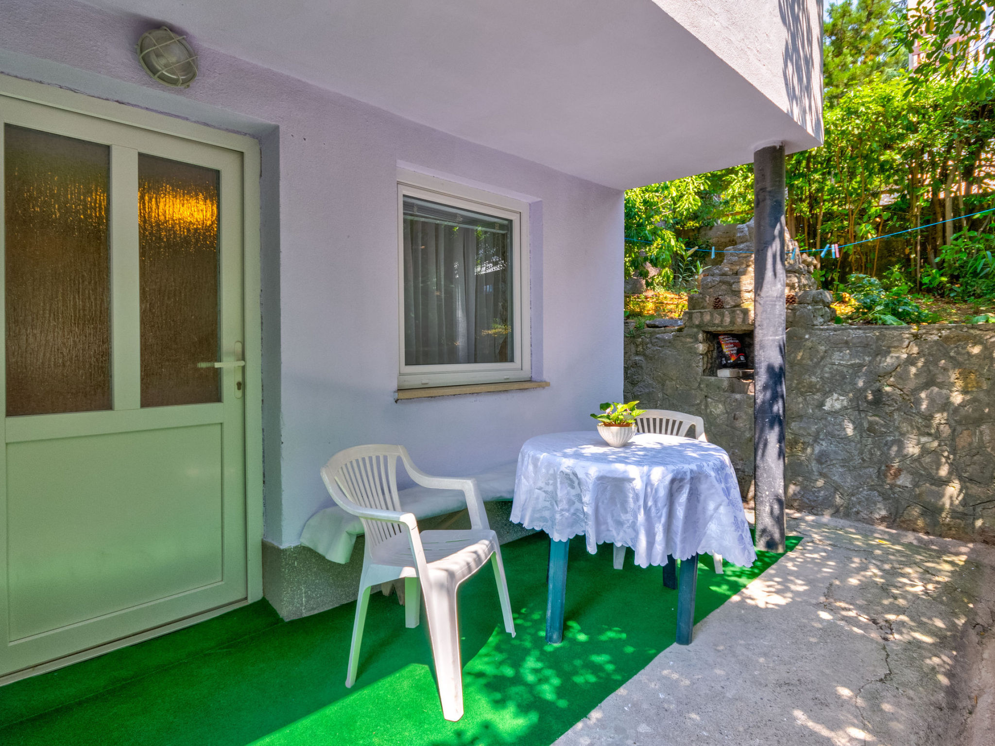 Leng 1 / HR-10352-01 - Outside