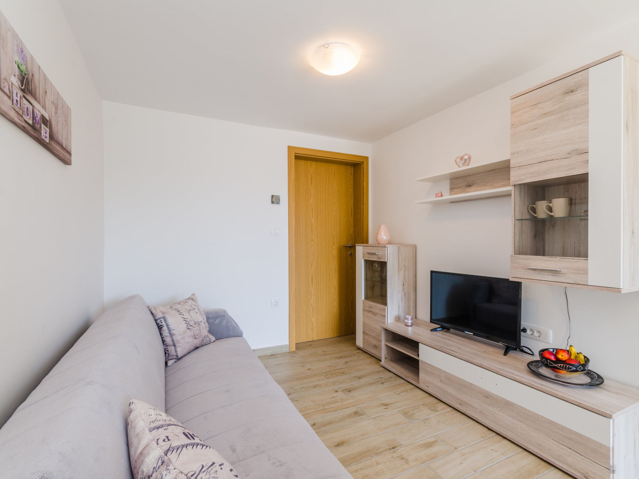 Leng 1 / HR-10352-01 - Inside