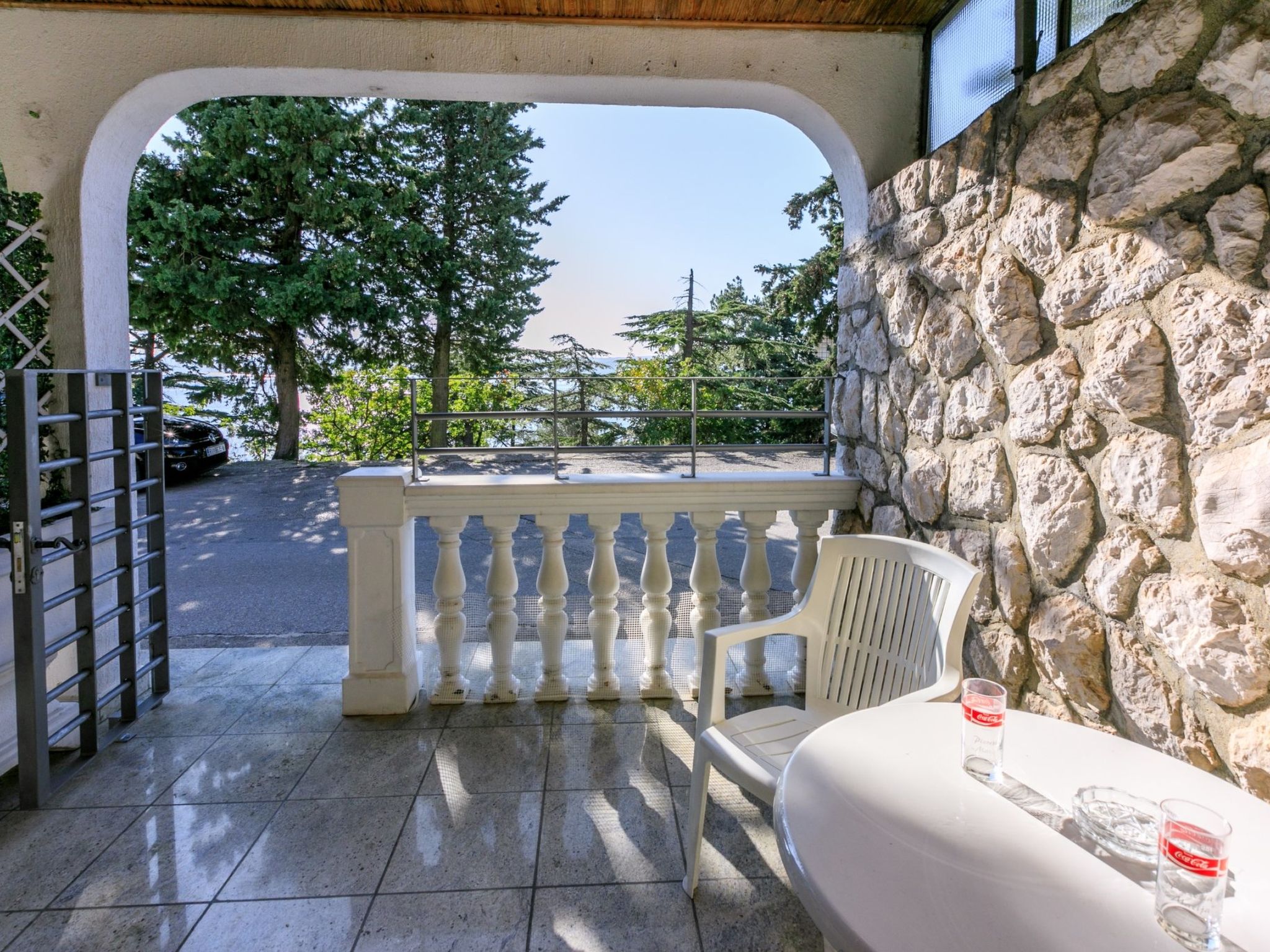 Antak 1 / HR-09414-01 - Outside