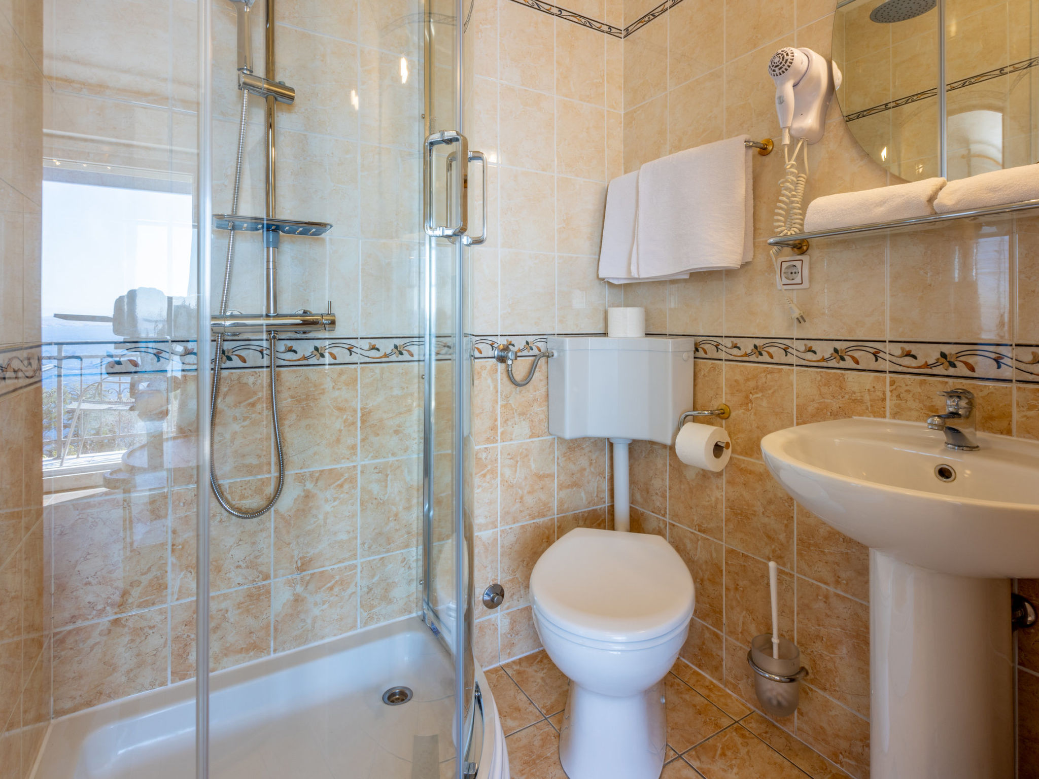 Photo of HR3303.1056.1