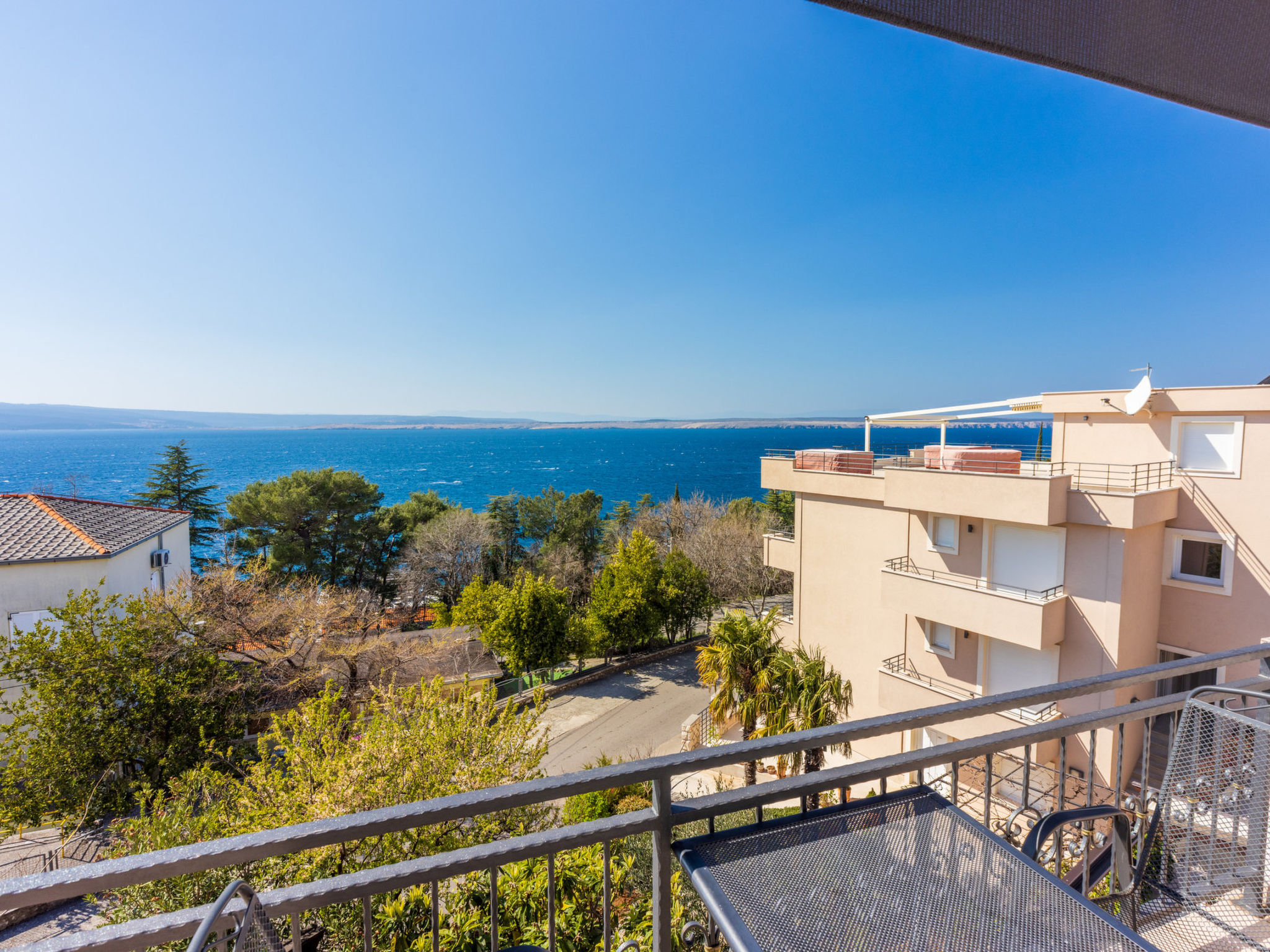 Photo of HR3303.1056.1