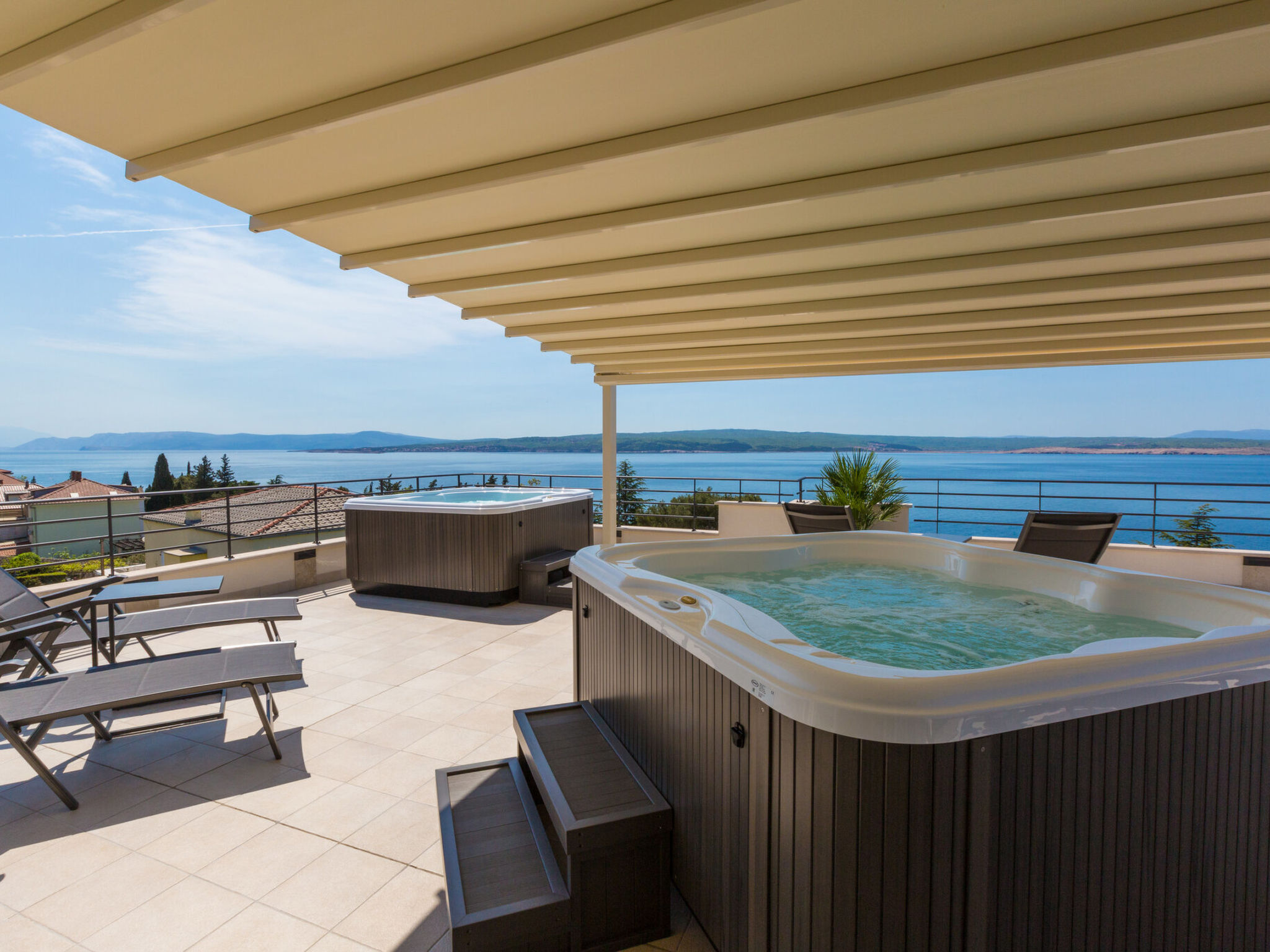 Photo of HR3303.1056.1