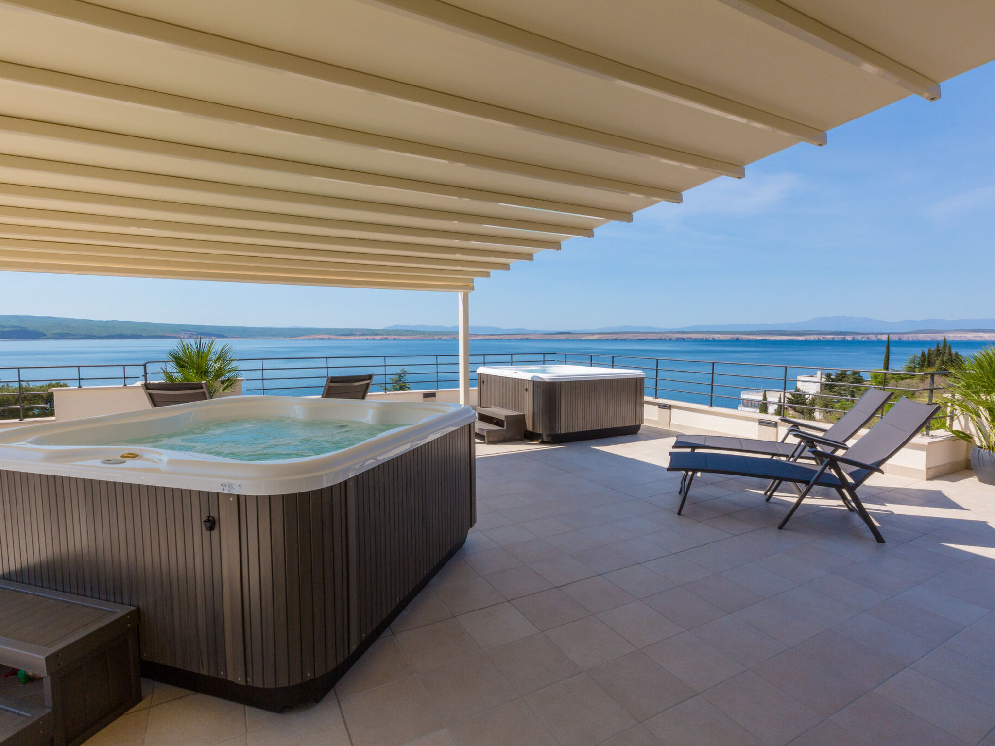 Photo of HR3303.1056.1